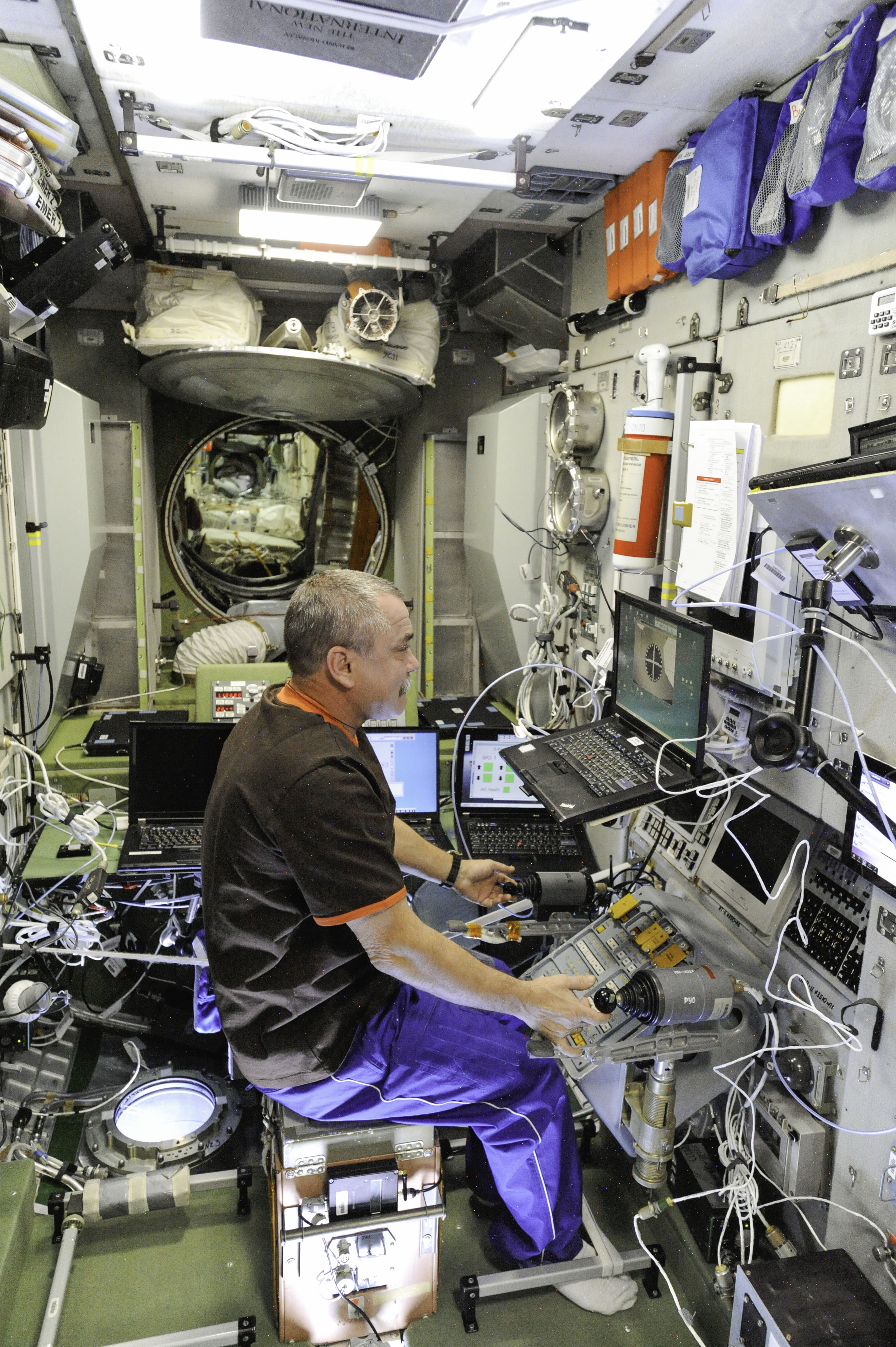 Tyurin practices the manual docking techniques with the TORU