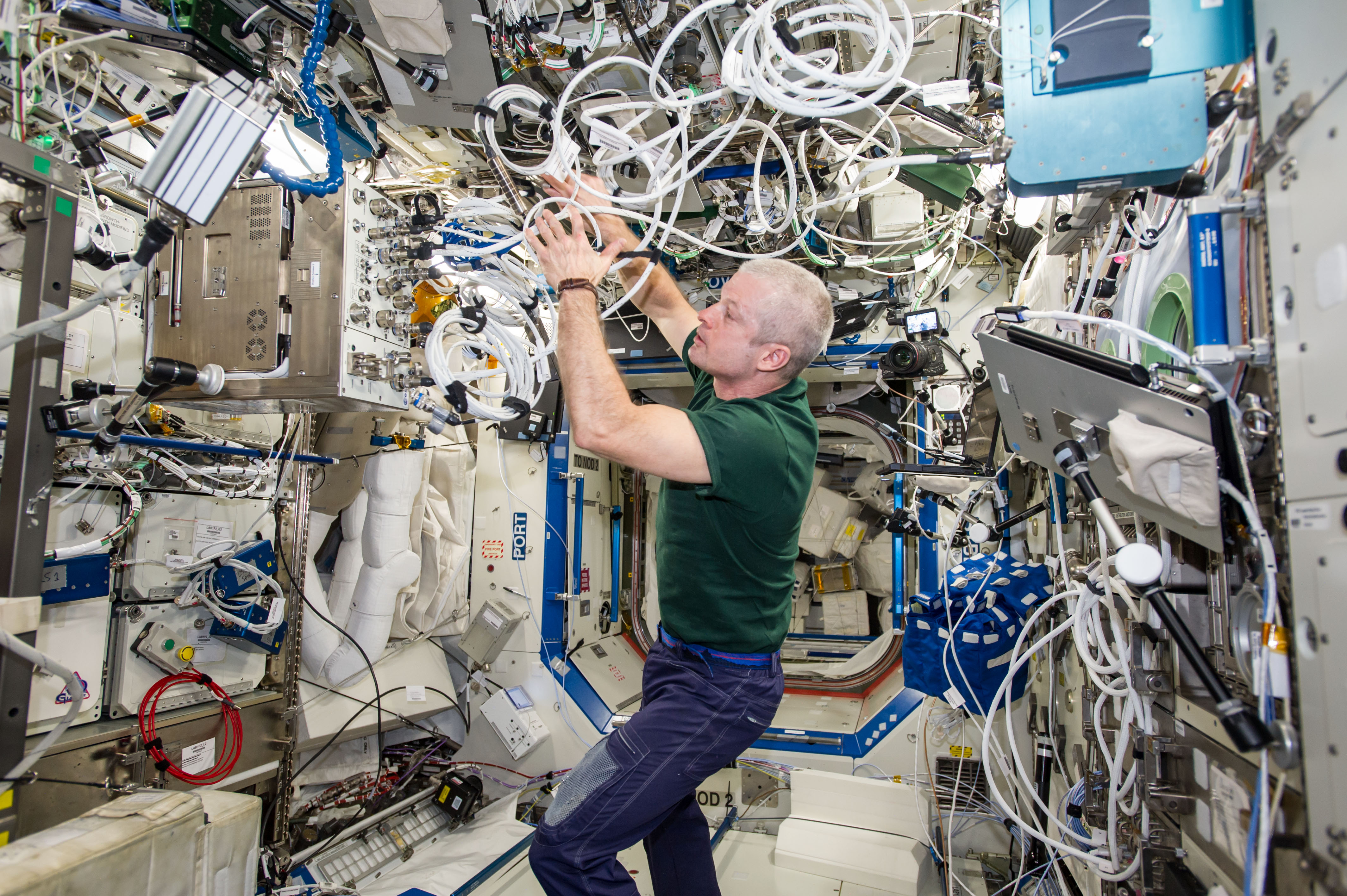 Swanson in U.S. Laboratory