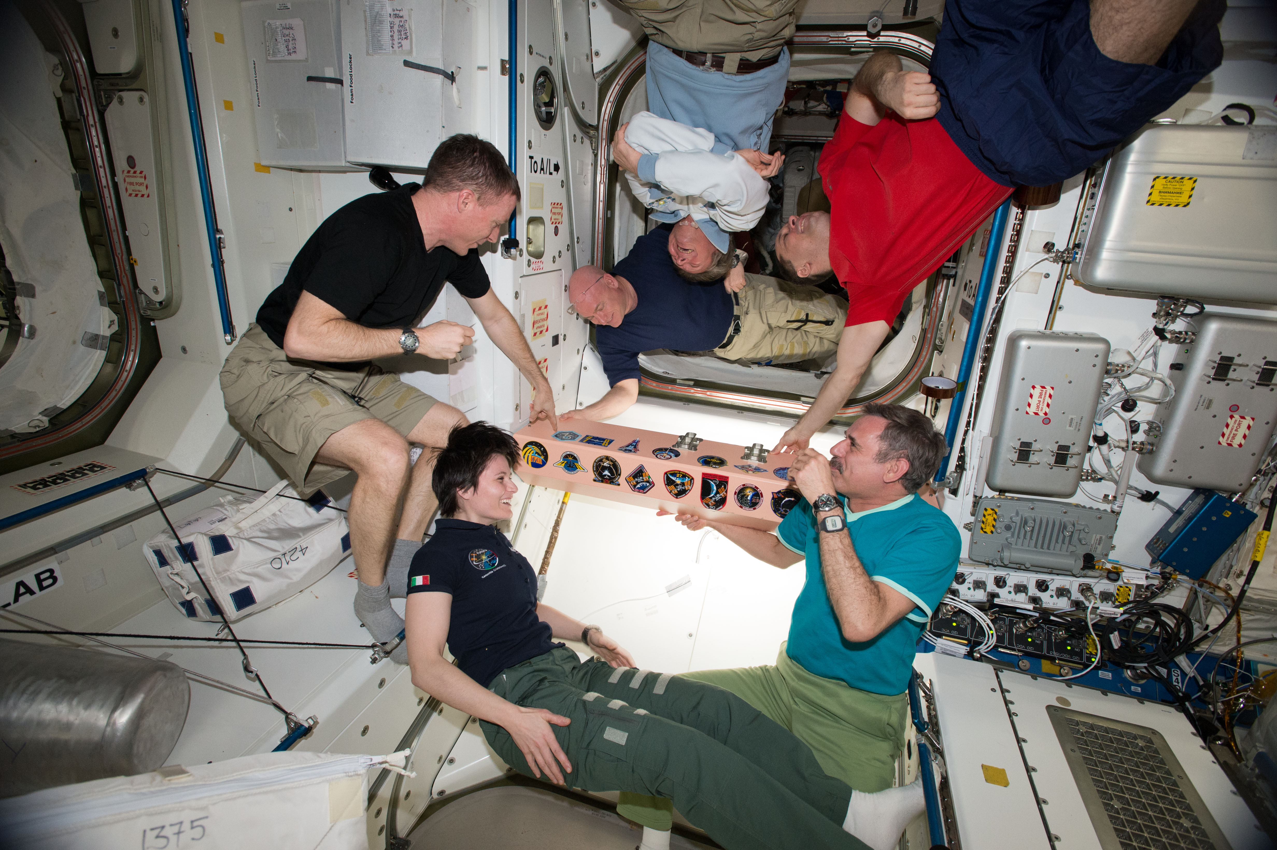 Expedition 43 crew patch installed