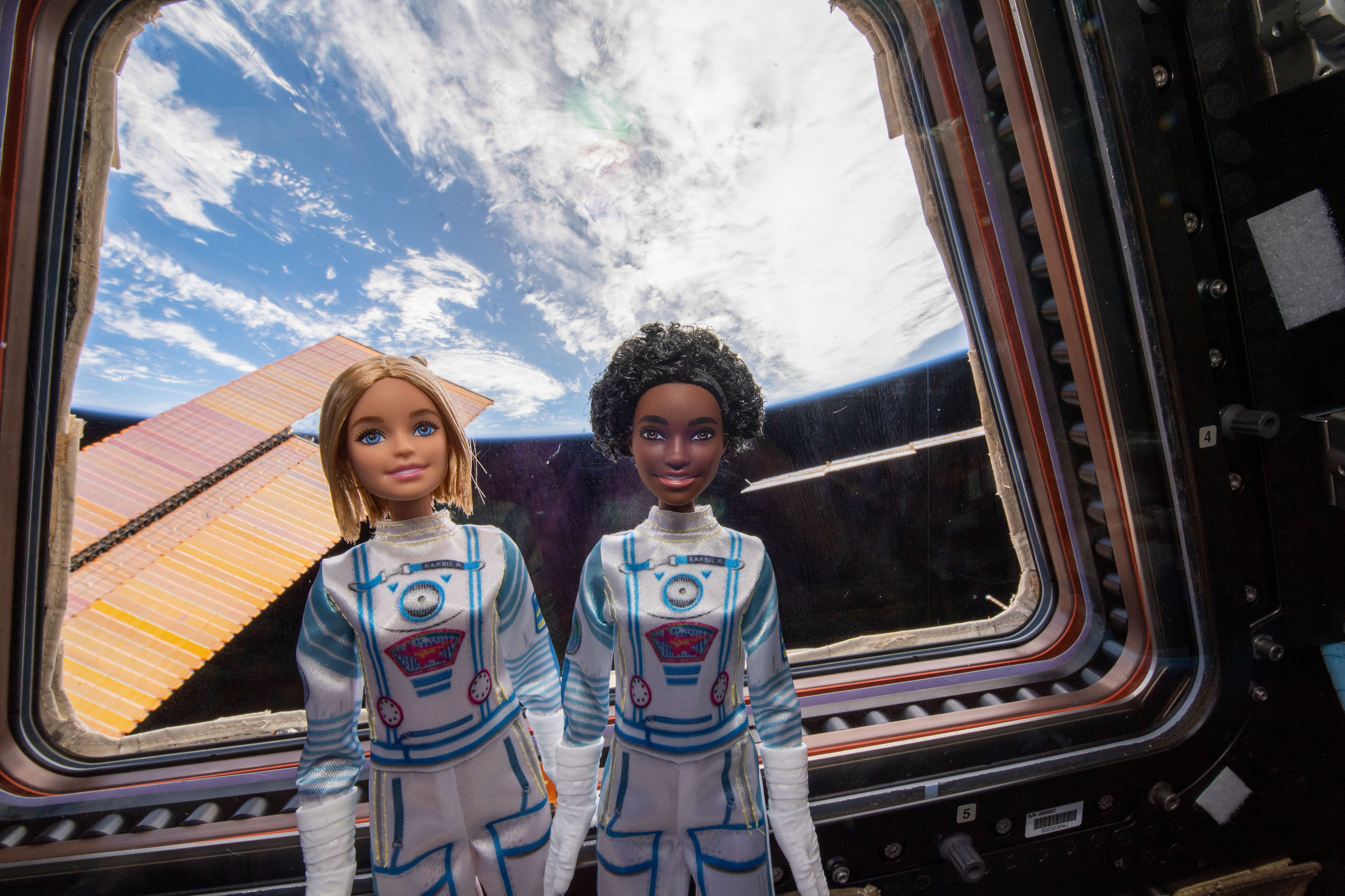 Dreamstar - Digital Photo and Record Educational Video with Dolls in Front of Cupola Module Window