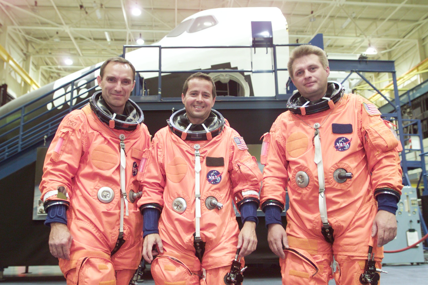 ISS Expedition Four crew training in Bldg 9, CCTII