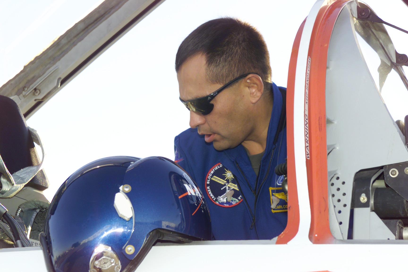 STS-97 crew departure for KSC