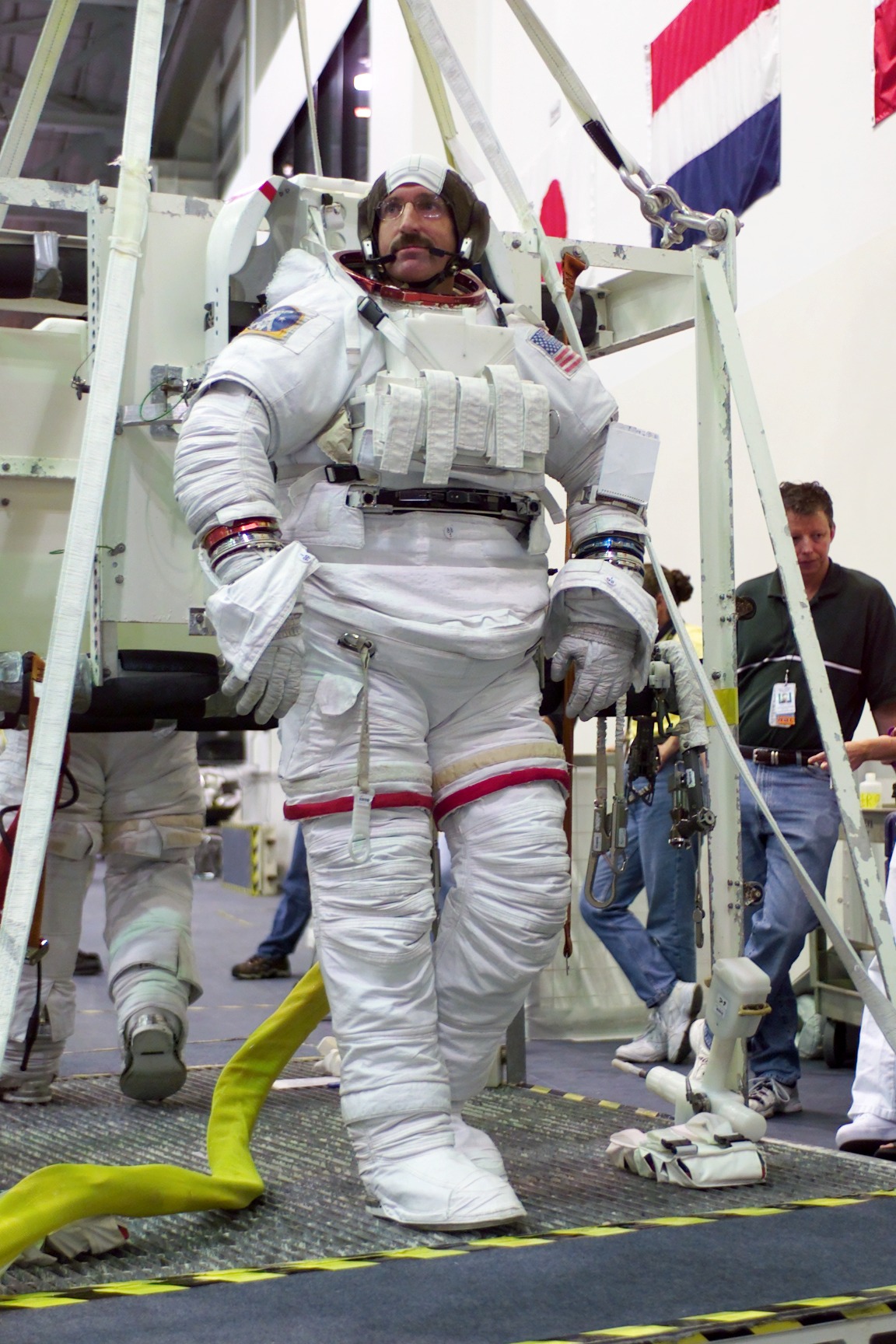 STS-115 EVA training at the Neutral Buoyancy Laboratory (NBL)