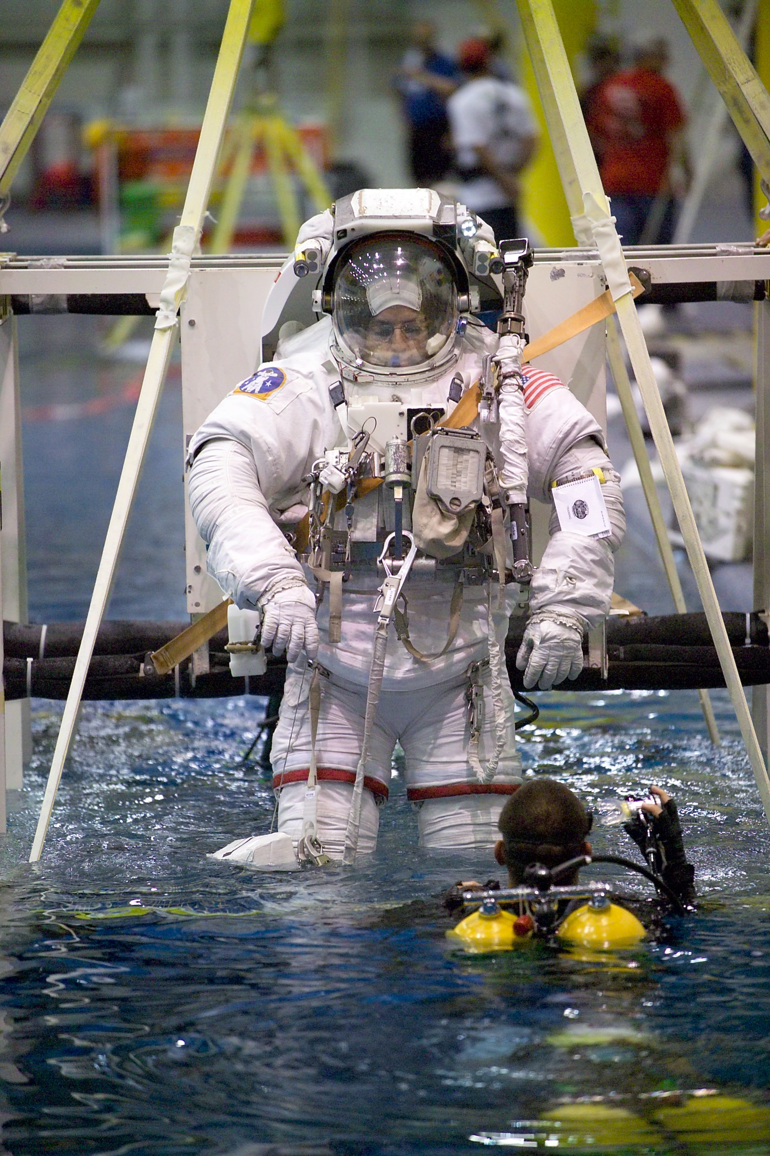 McArthur and Tokarev suiting up for Expedition 12 NBL Training Session.