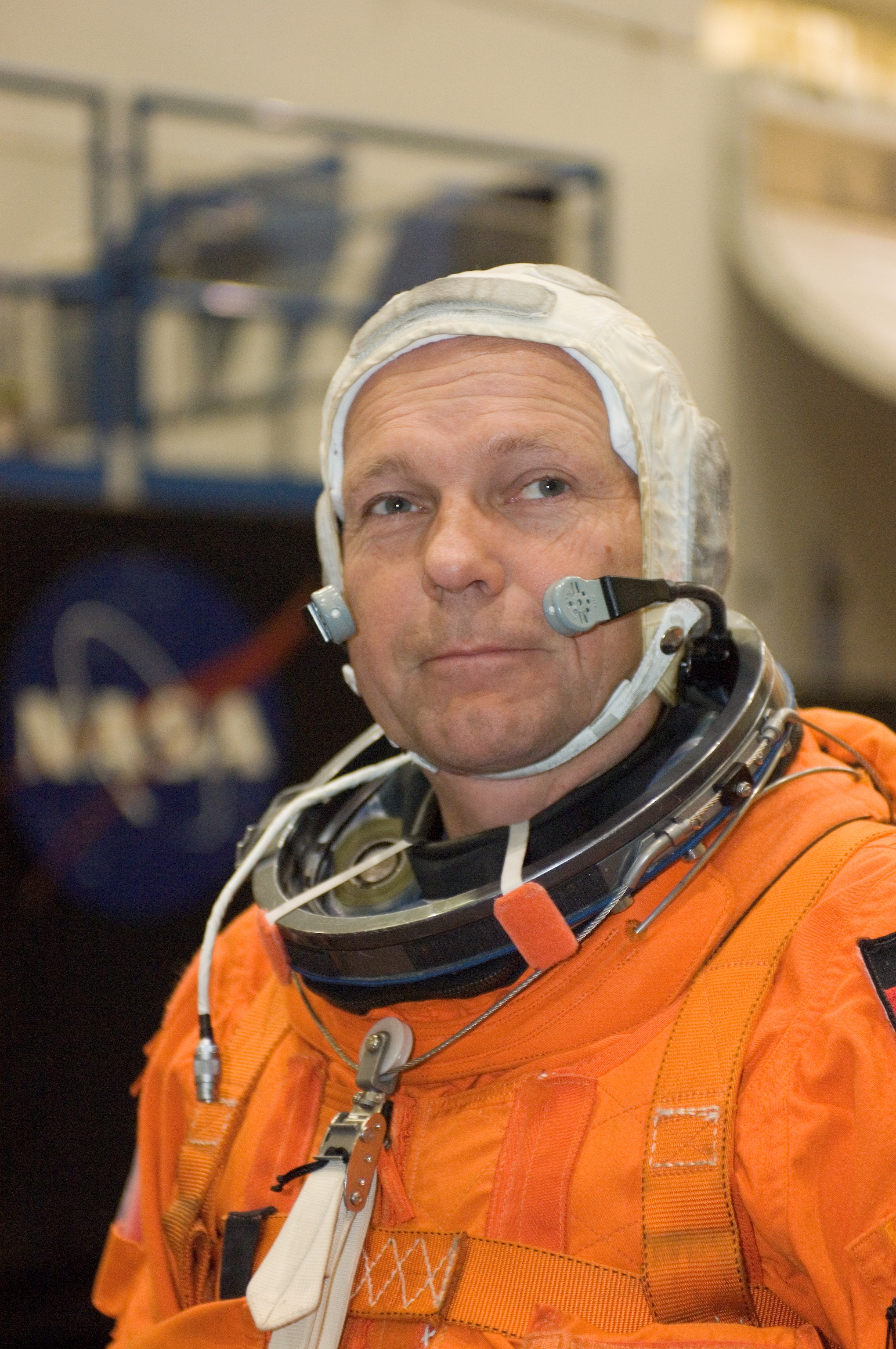 STS-122 crew during post-insertion and deorbit prep training in CCT II.
