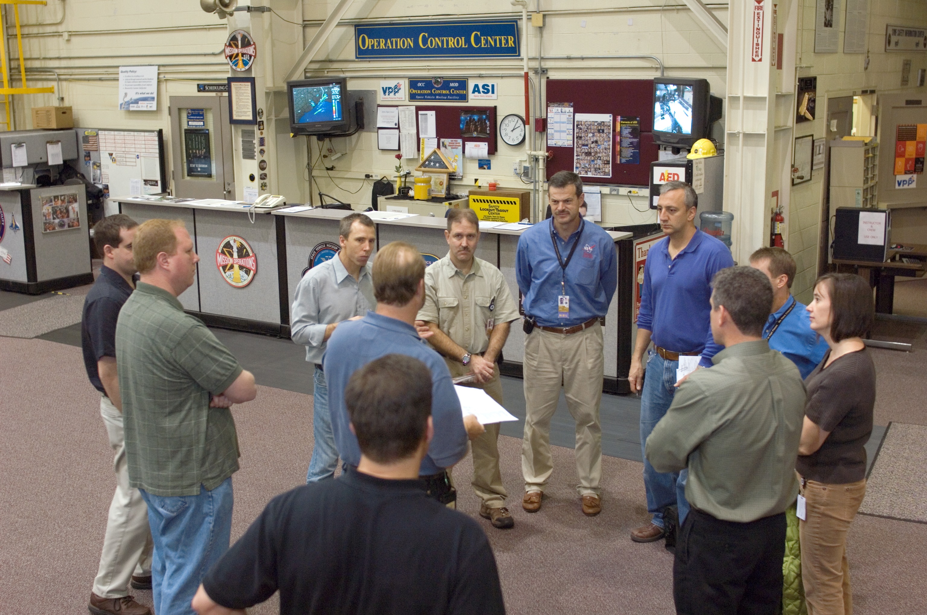 STS-125 Crew during Post Insertion/Deorbit Prep training in CCT II mockup.
