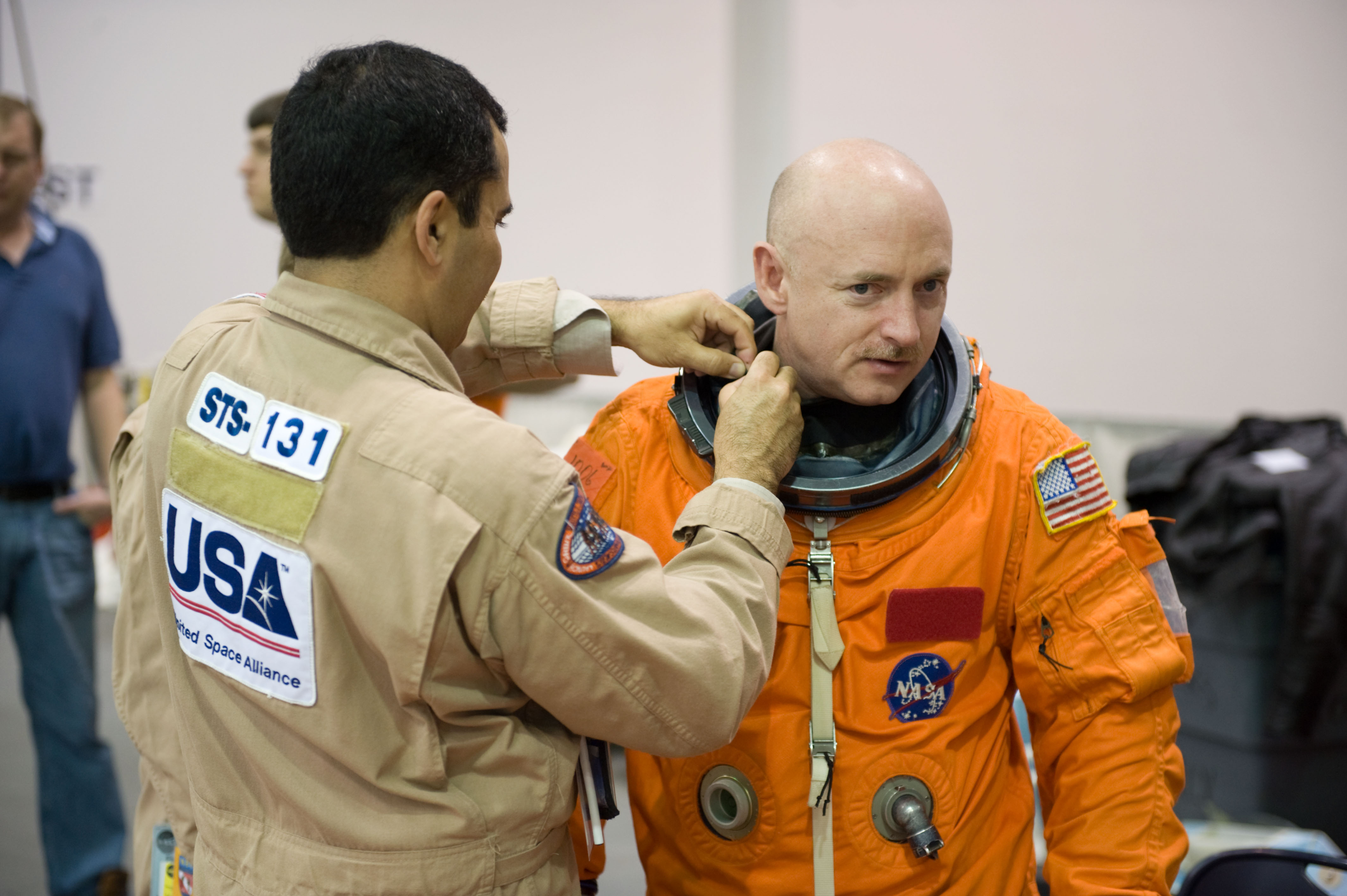 STS-134 water survival training at the NBL