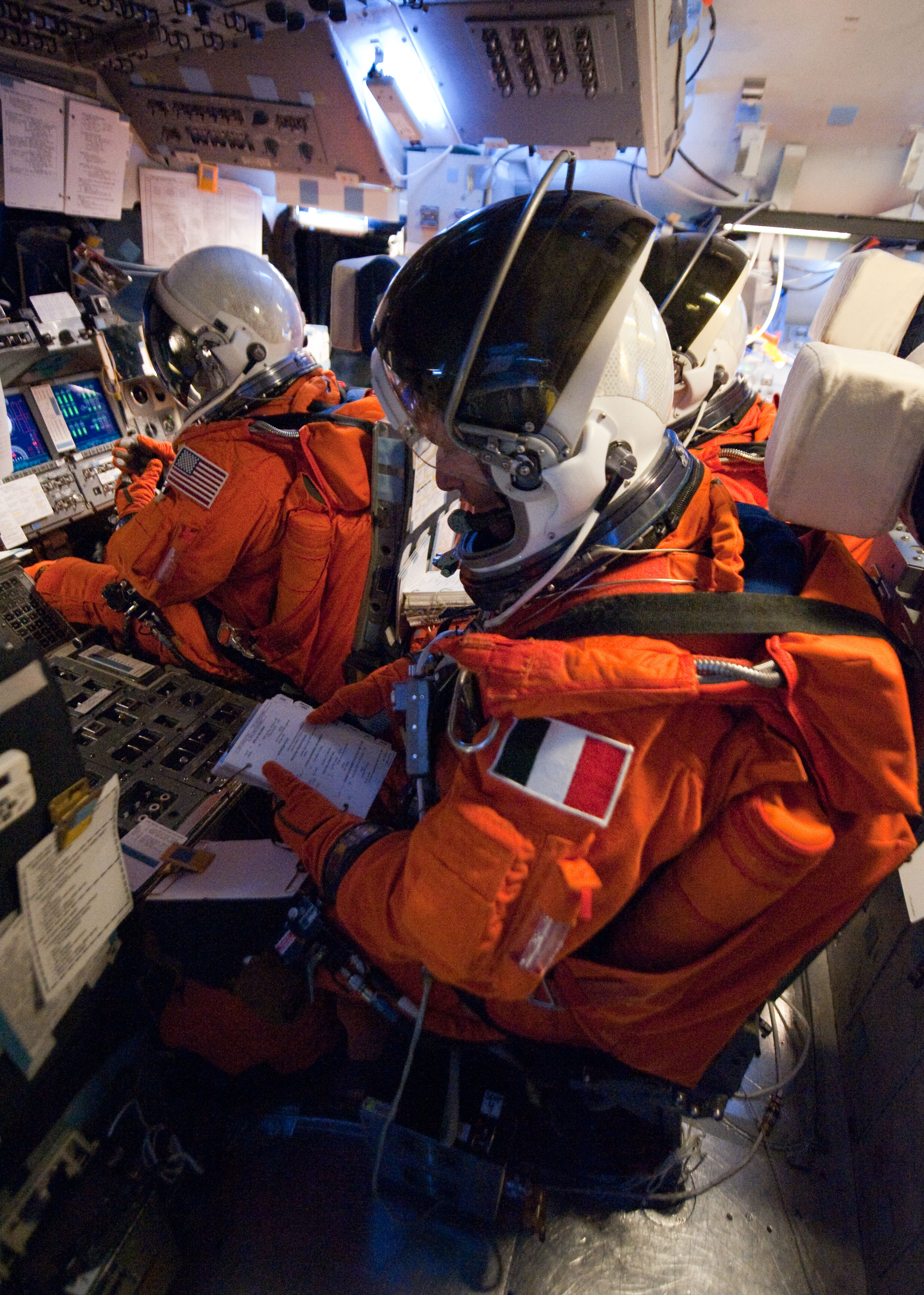 STS-134 crew training in fixed based simulator
