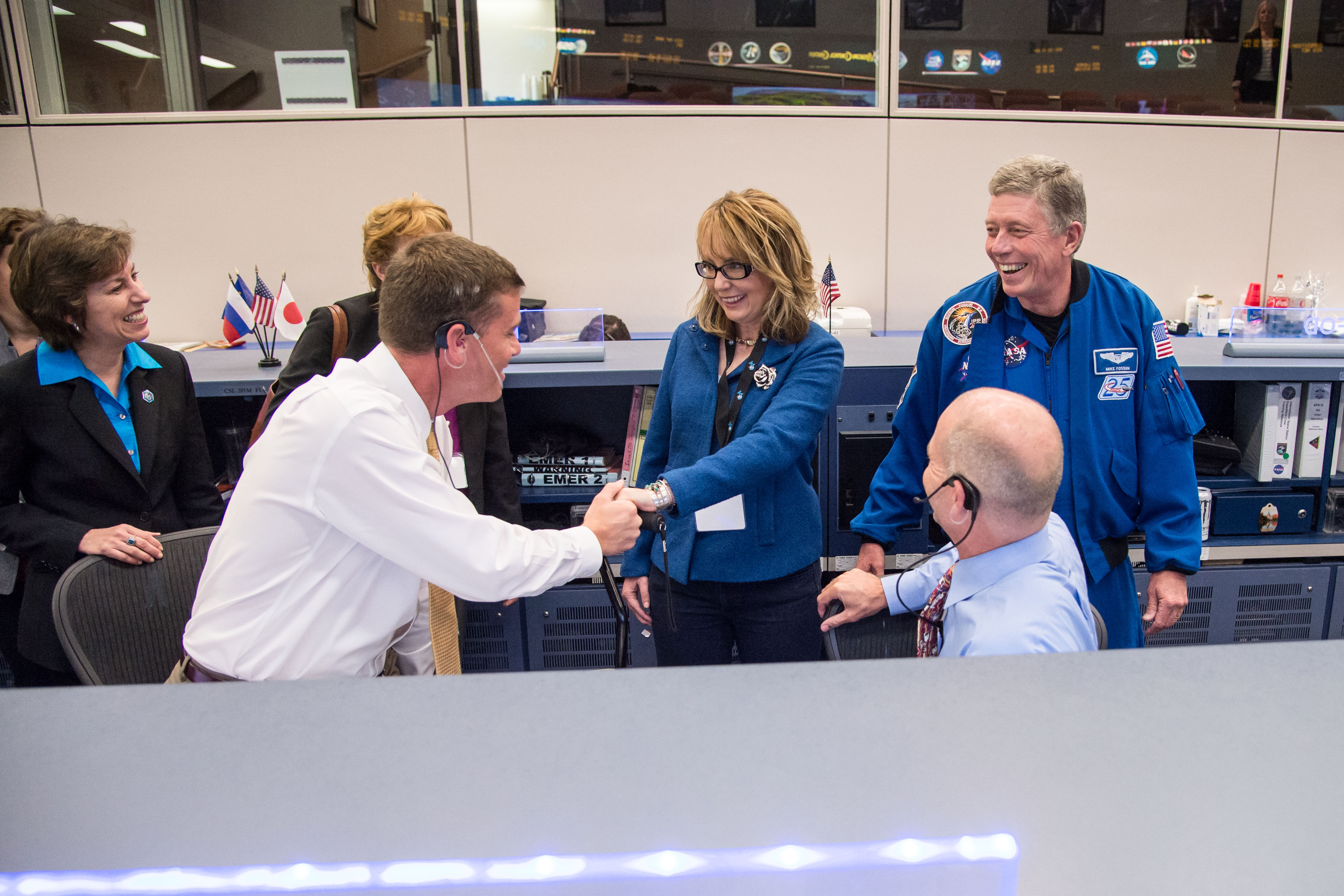Date: 03-27-15.Location: Bldg 30 South, FCR-1.Subject: Former Arizona Congresswoman Gabby Giffords with Astronaut Mike Fossum and JSC Center Director Ellen Ochoa.Photographer: James Blair / NASA