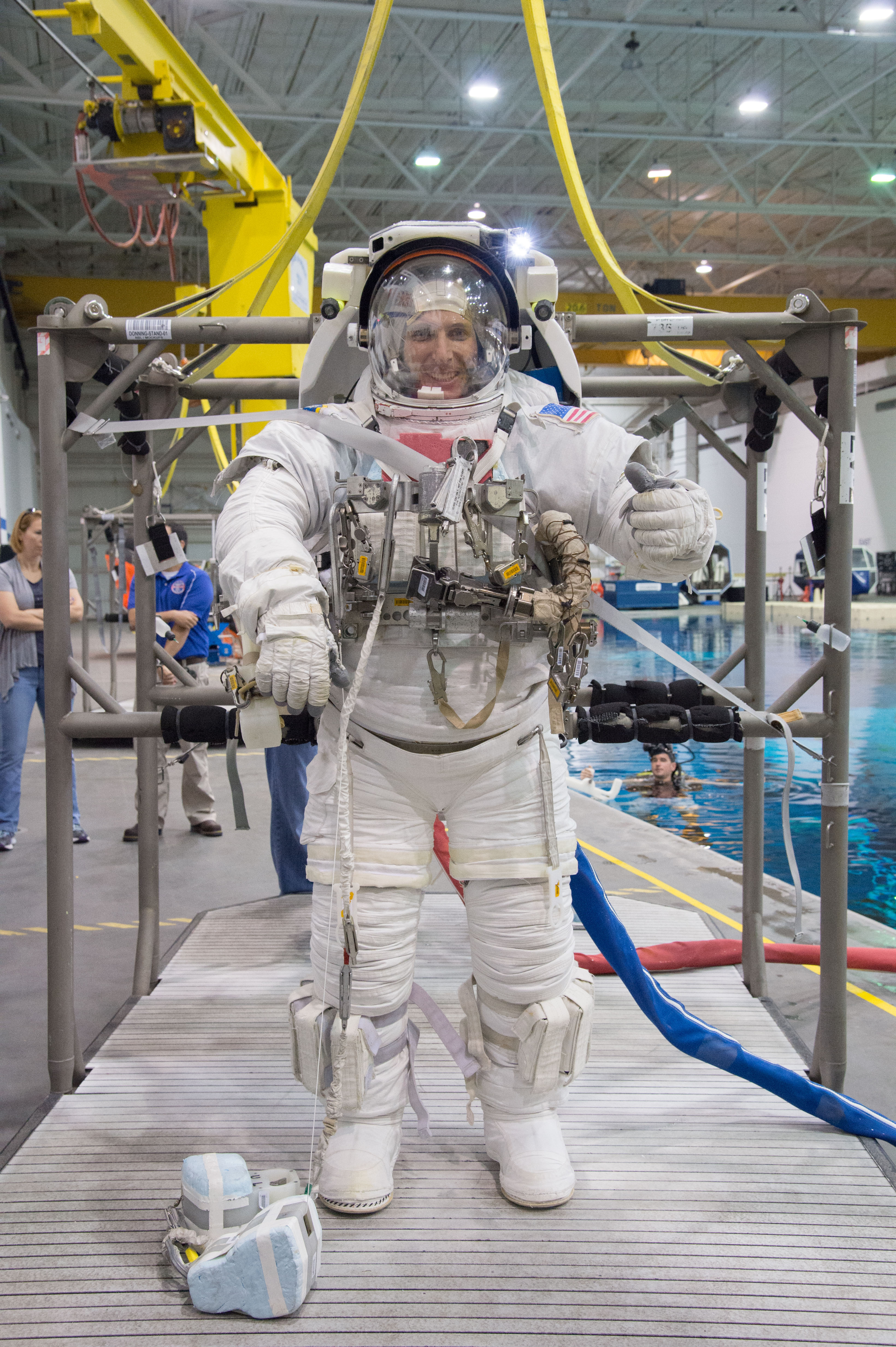 PHOTO DATE: 08-31-15.LOCATION: NBL - Pool Topside .SUBJECT: Expedition 51/52 (Soyuz 50) astronaut Mark Vande Hei during ISS EVA Maintenance 1 training..PHOTOGRAPHER: BILL STAFFORD
