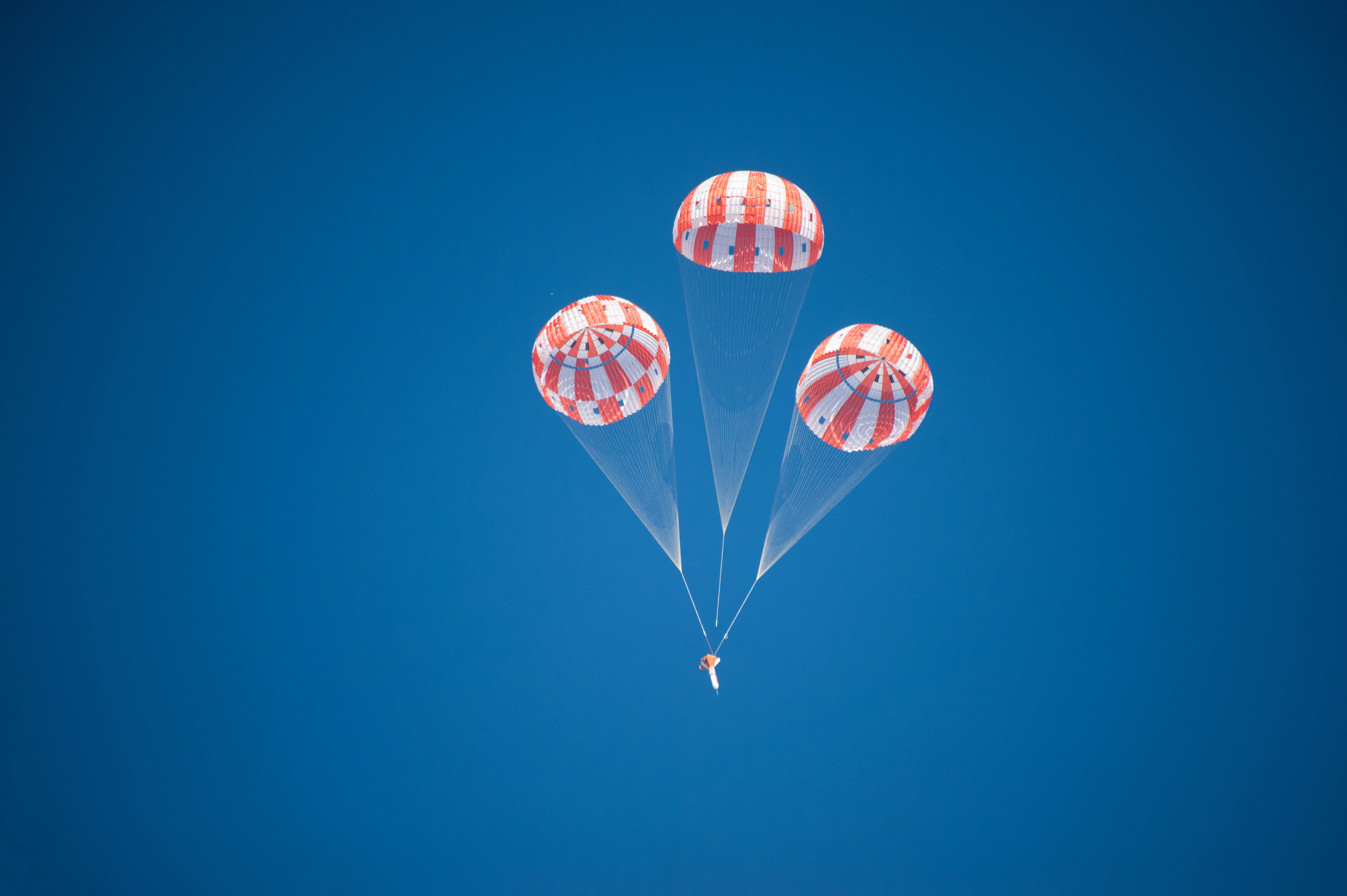 Testing parachutes for human flight