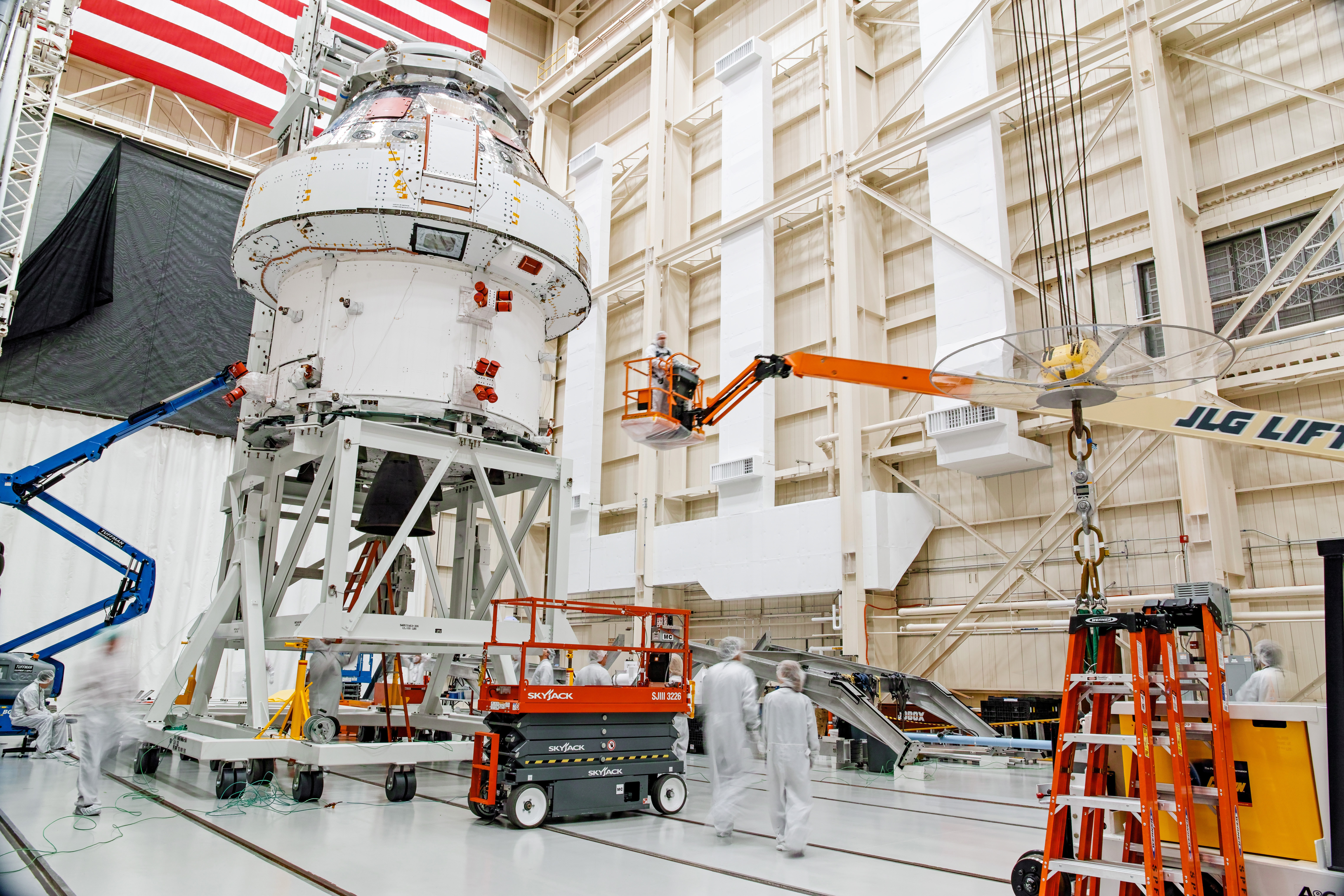 Orion Spacecraft for Artemis I Prepared for Thermal Test at NASA