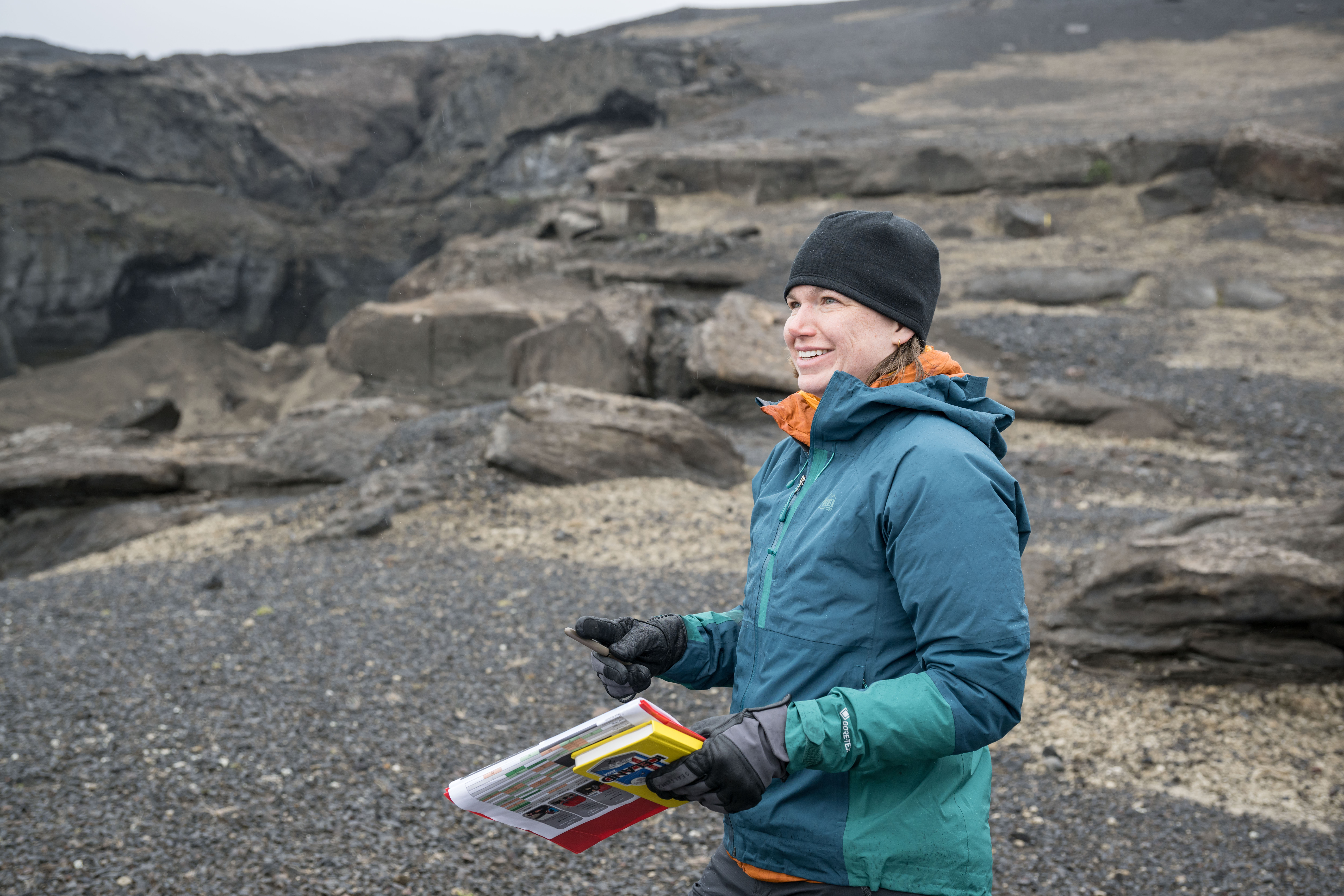 Artemis II Crew geology training in Iceland - jsc2024e055124