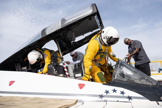 NASA astronaut candidate Rebecca Lawler prepares for a training flight aboard NASA’s WB-57 aircraft. These high-altitude flights train the crew to work in a tight environment and operate aircraft systems while in a pressure suit, preparing them for future missions to the International Space Station, Moon, or beyond.