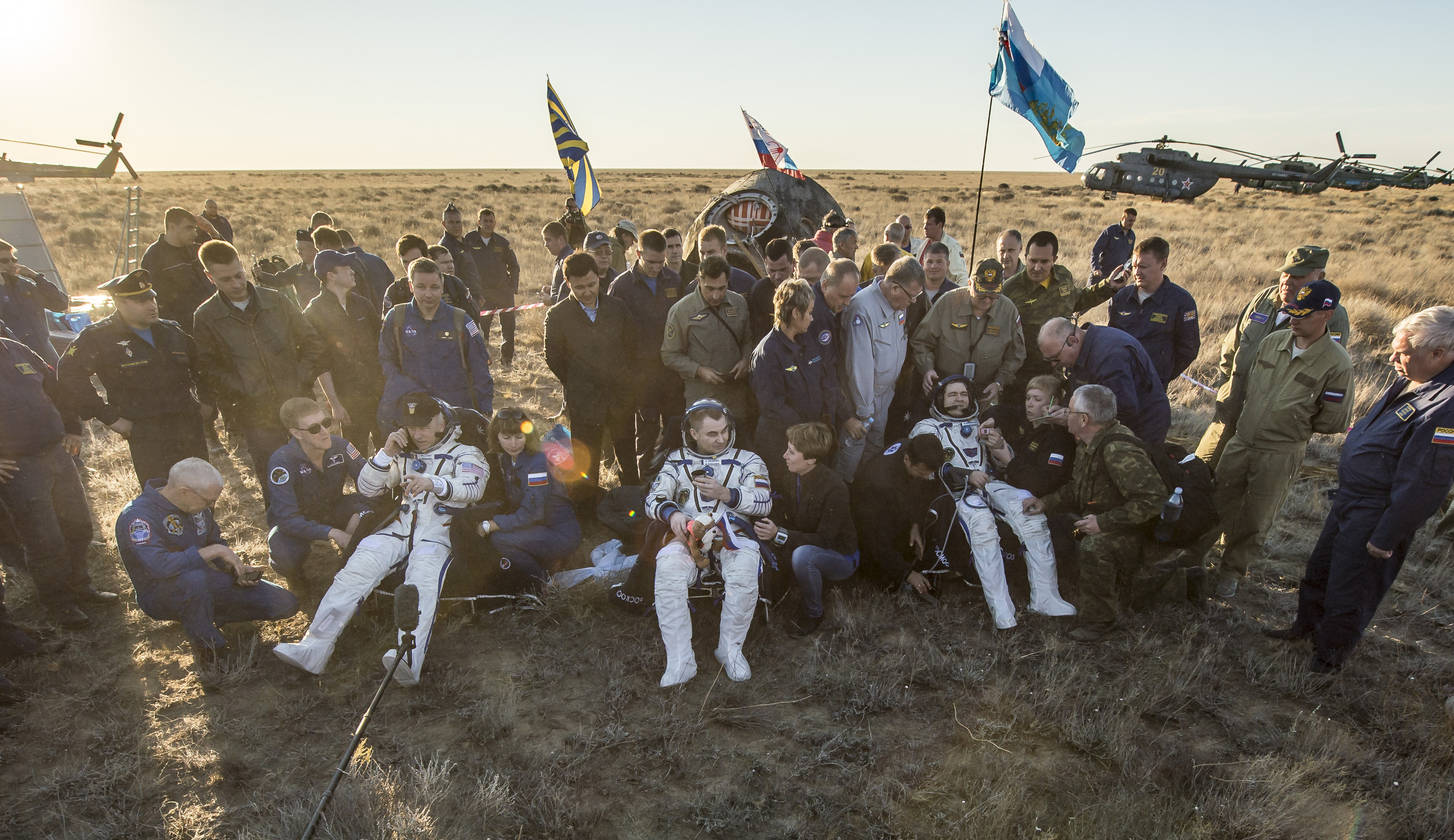 Expedition 48 Soyuz TMA-20M Landing