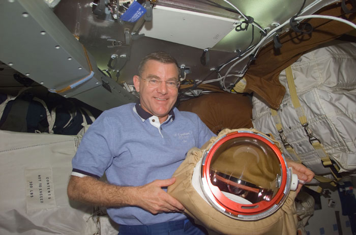 Voss with his EMU suit in the middeck
