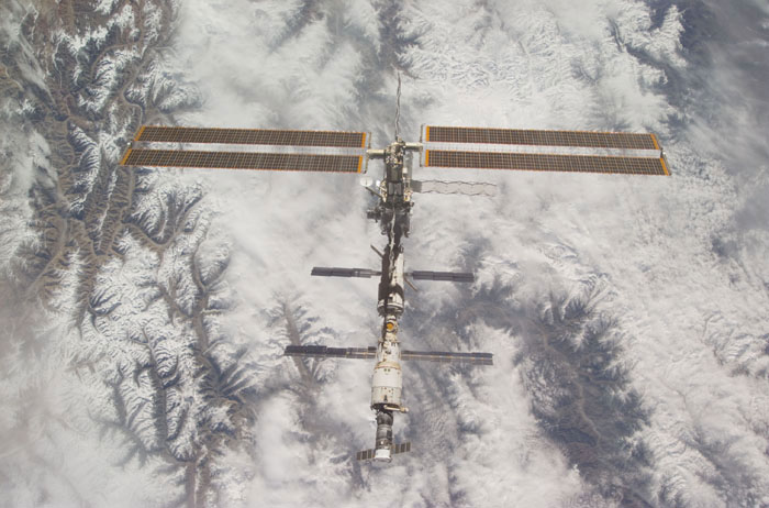 Fly-around view of the ISS