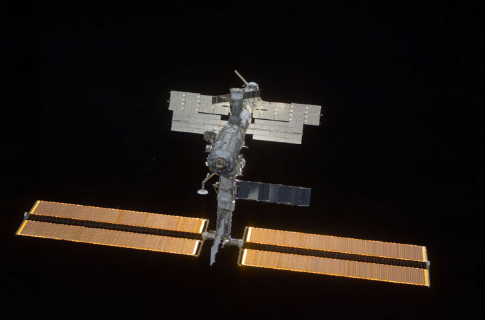 Fly-around view of the ISS