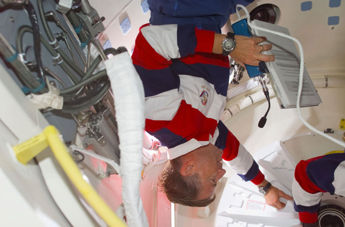 Culbertson prepares to open the ODS hatch into the ISS