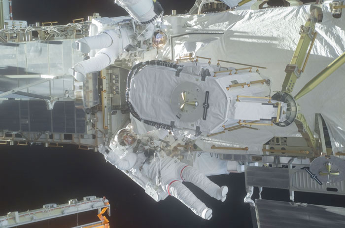 Barry and Forrester stow the EAS on the P6 Truss