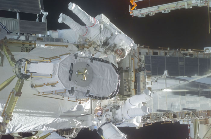 Barry and Forrester stow the EAS on the P6 Truss