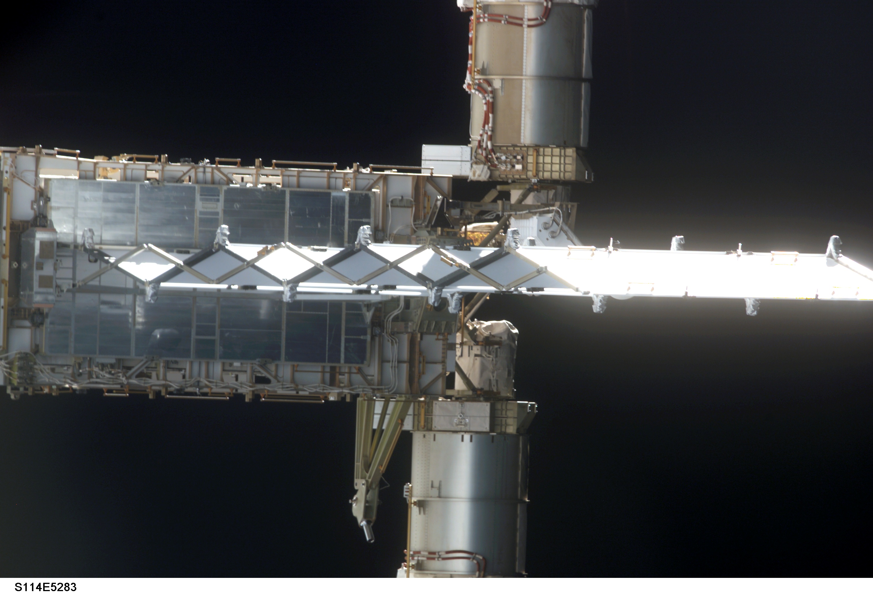 P6 truss and radiator panels