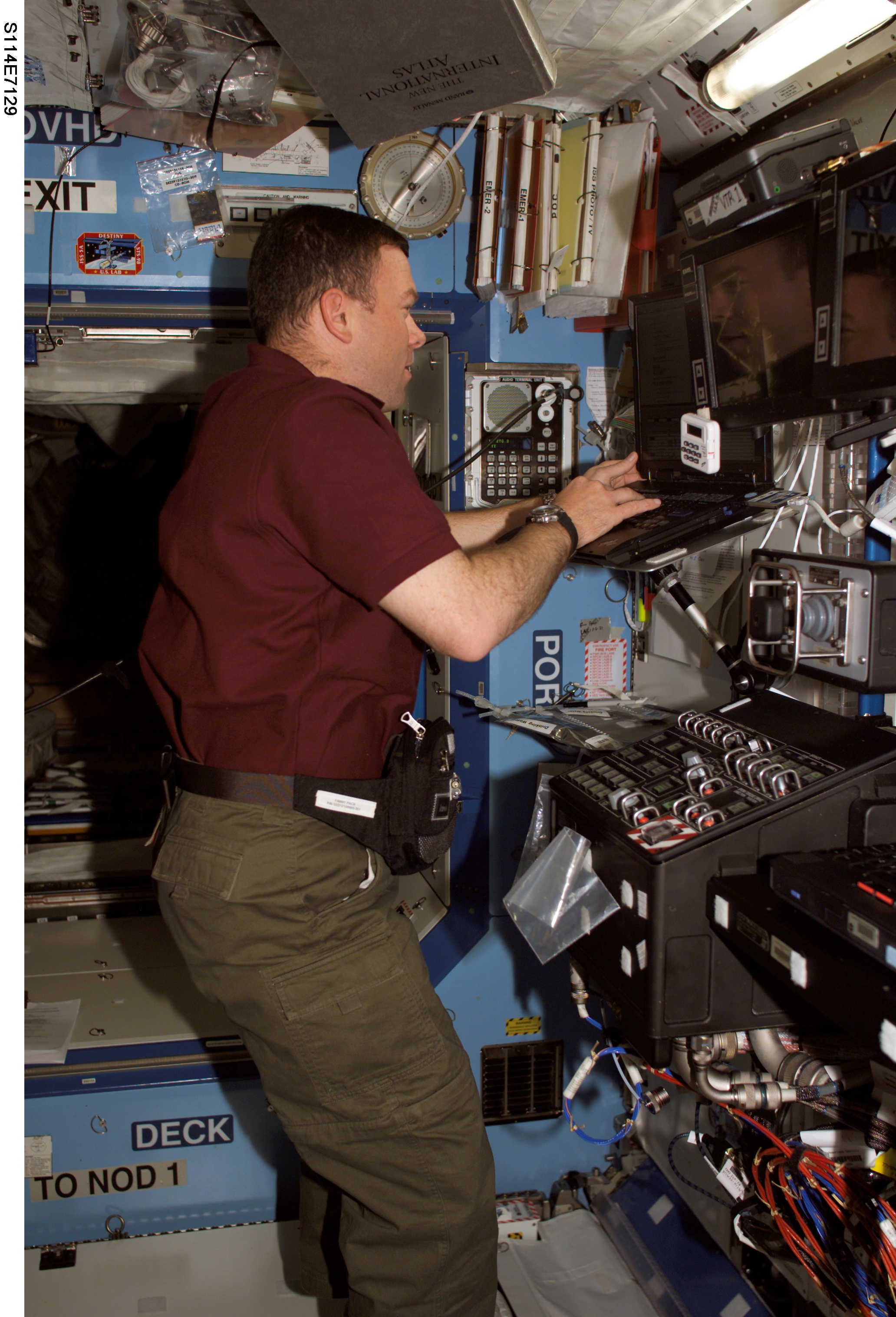 Crew in U.S. laboratory