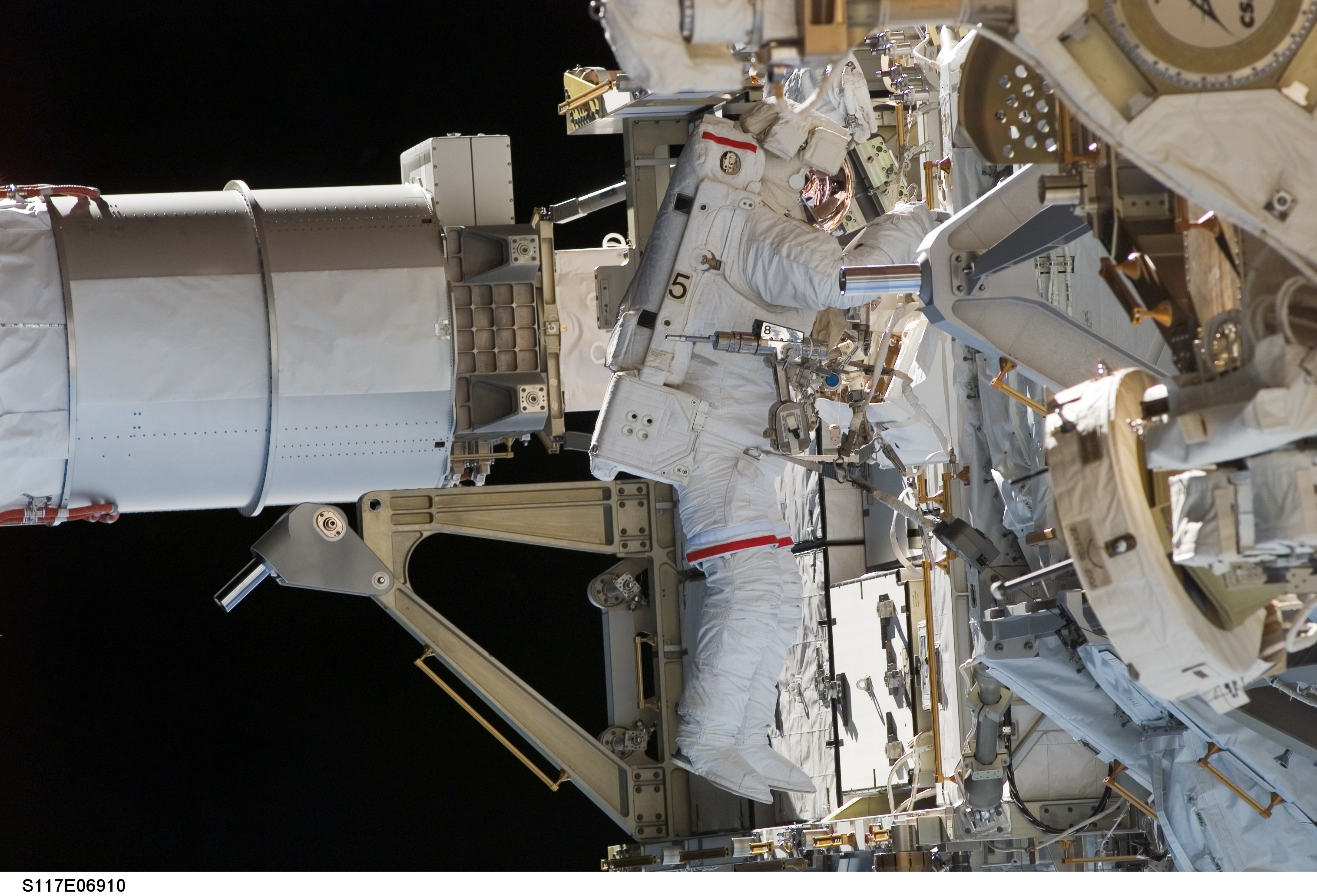 Reilly on EVA 1 during STS-117