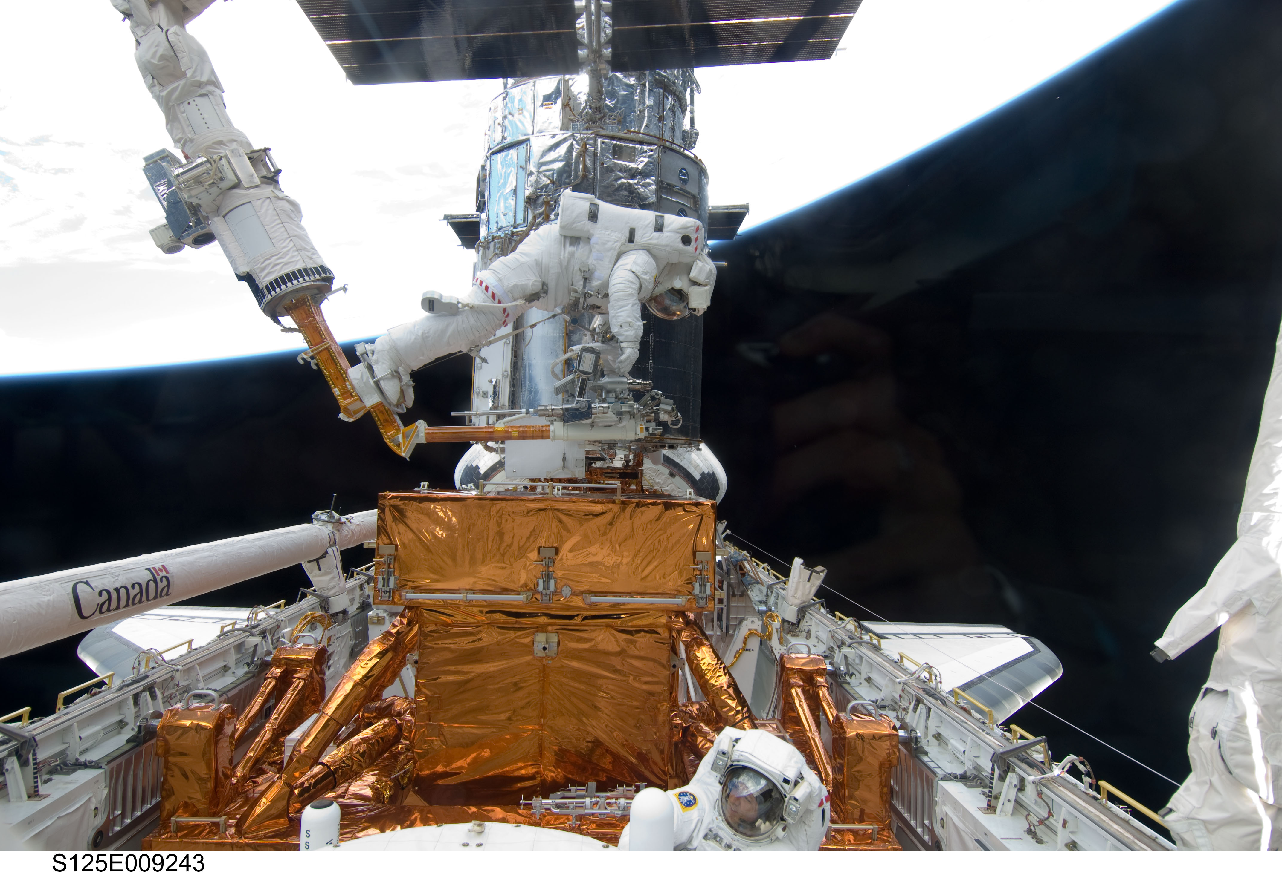 STS-125 MS1 Good during EVA4