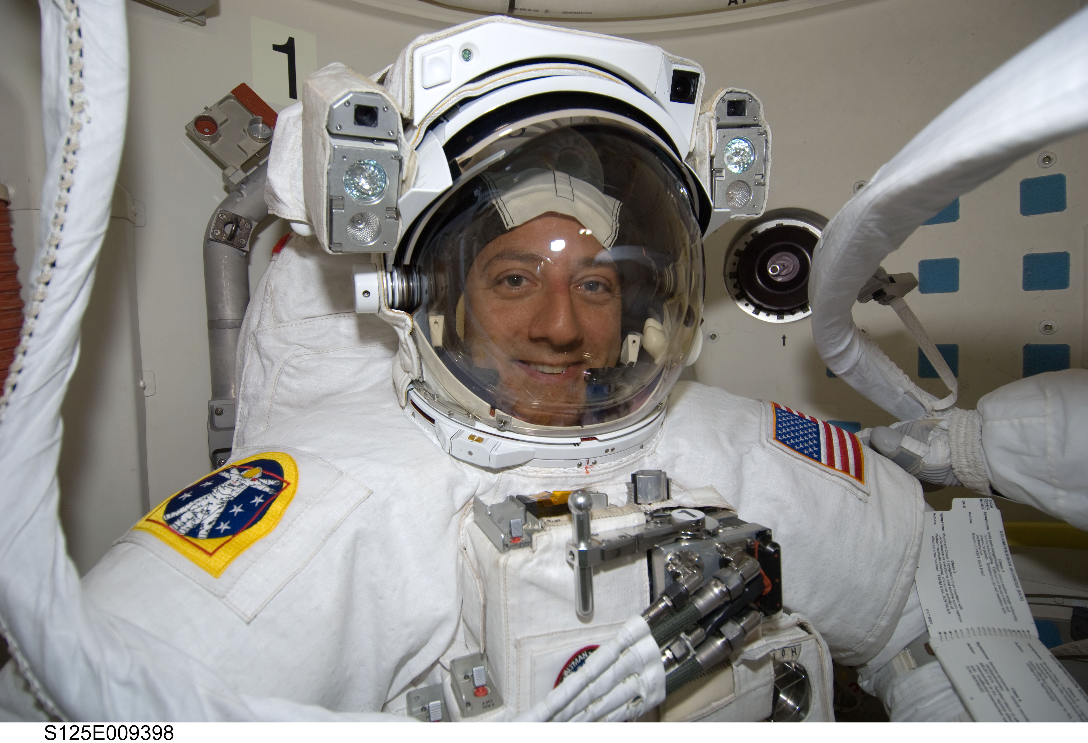 View of STS-125 MS4 Massimino prior to the start of EVA4