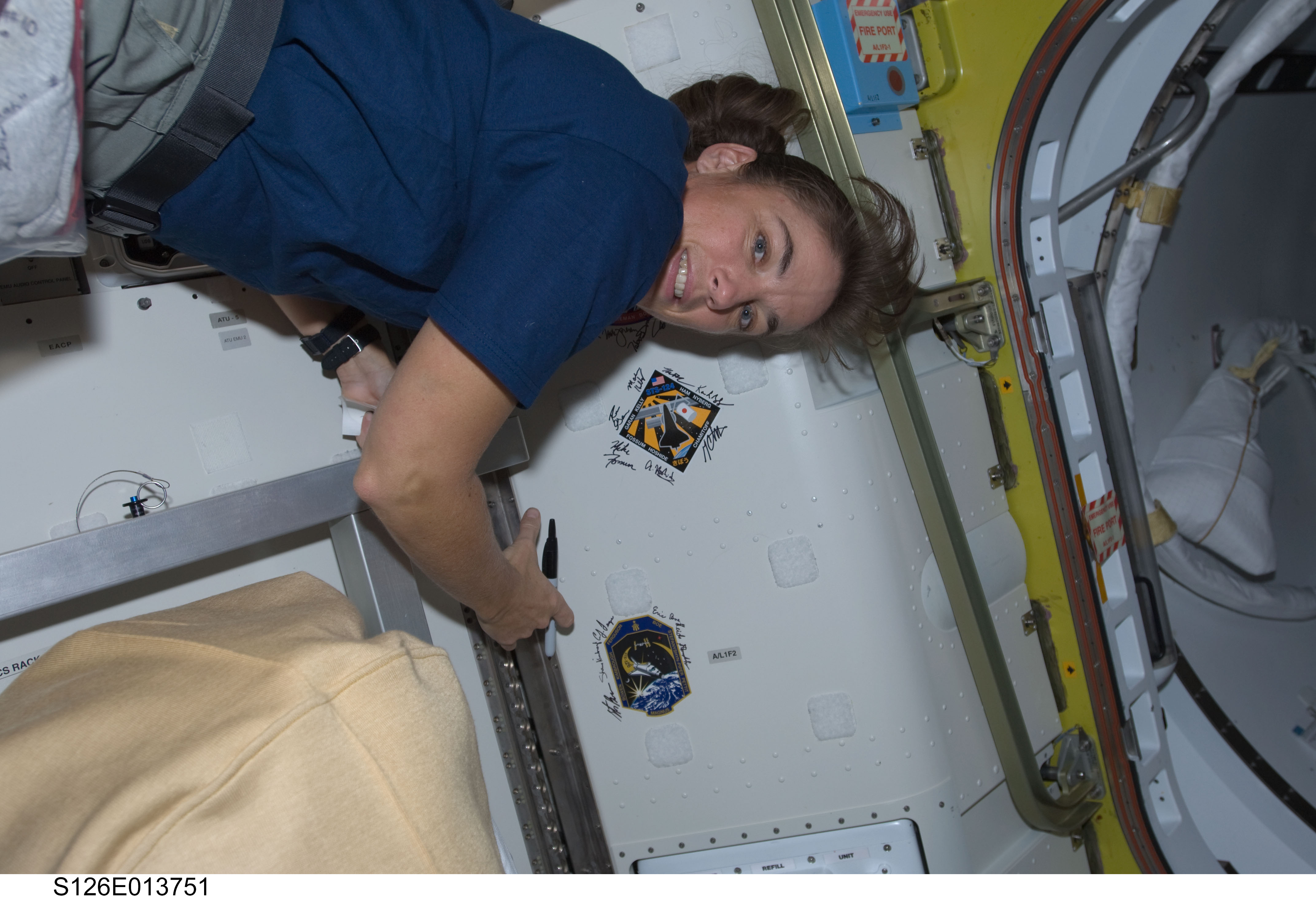 Stefanyshyn-Piper signs Mission Patch in A/L