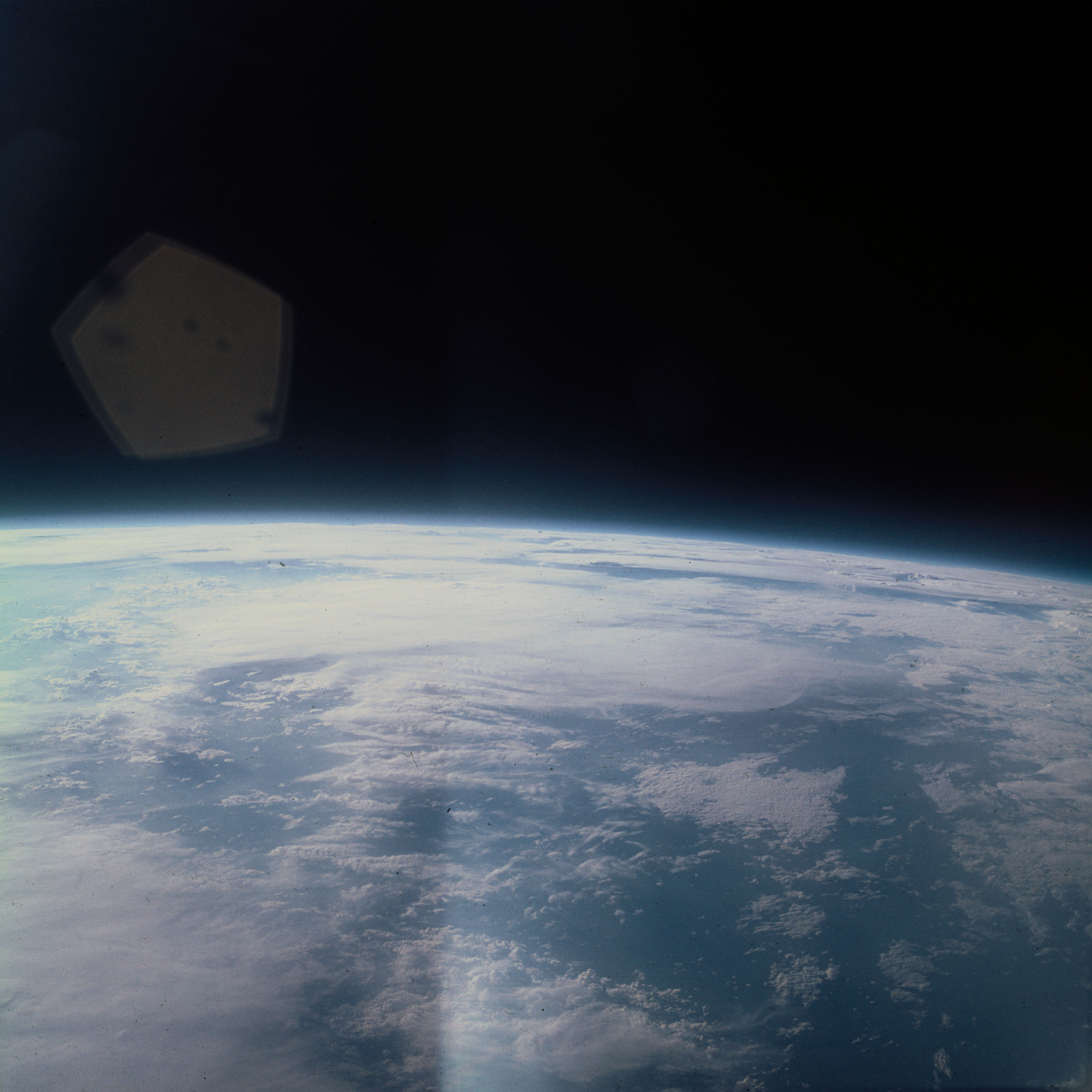 Horizon photo of Western horizon over South America - sixth orbit pass
