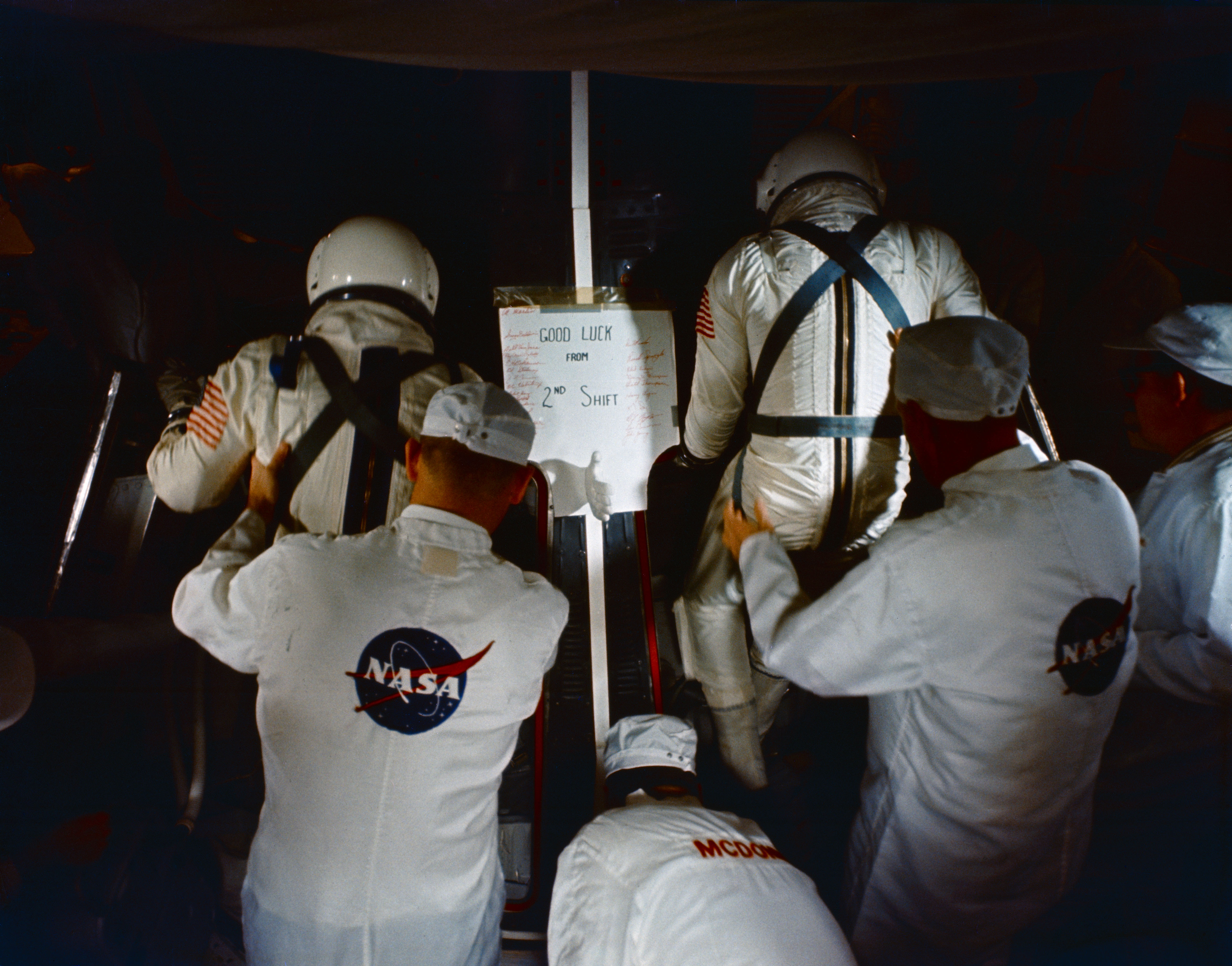 GEMINI-TITAN (GT)-6 - PREFLIGHT ACTIVITY (INSERTION)(PRIME CREW) - ASTRONAUT WALTER M. SCHIRRA, JR. - MISC. - CAPE