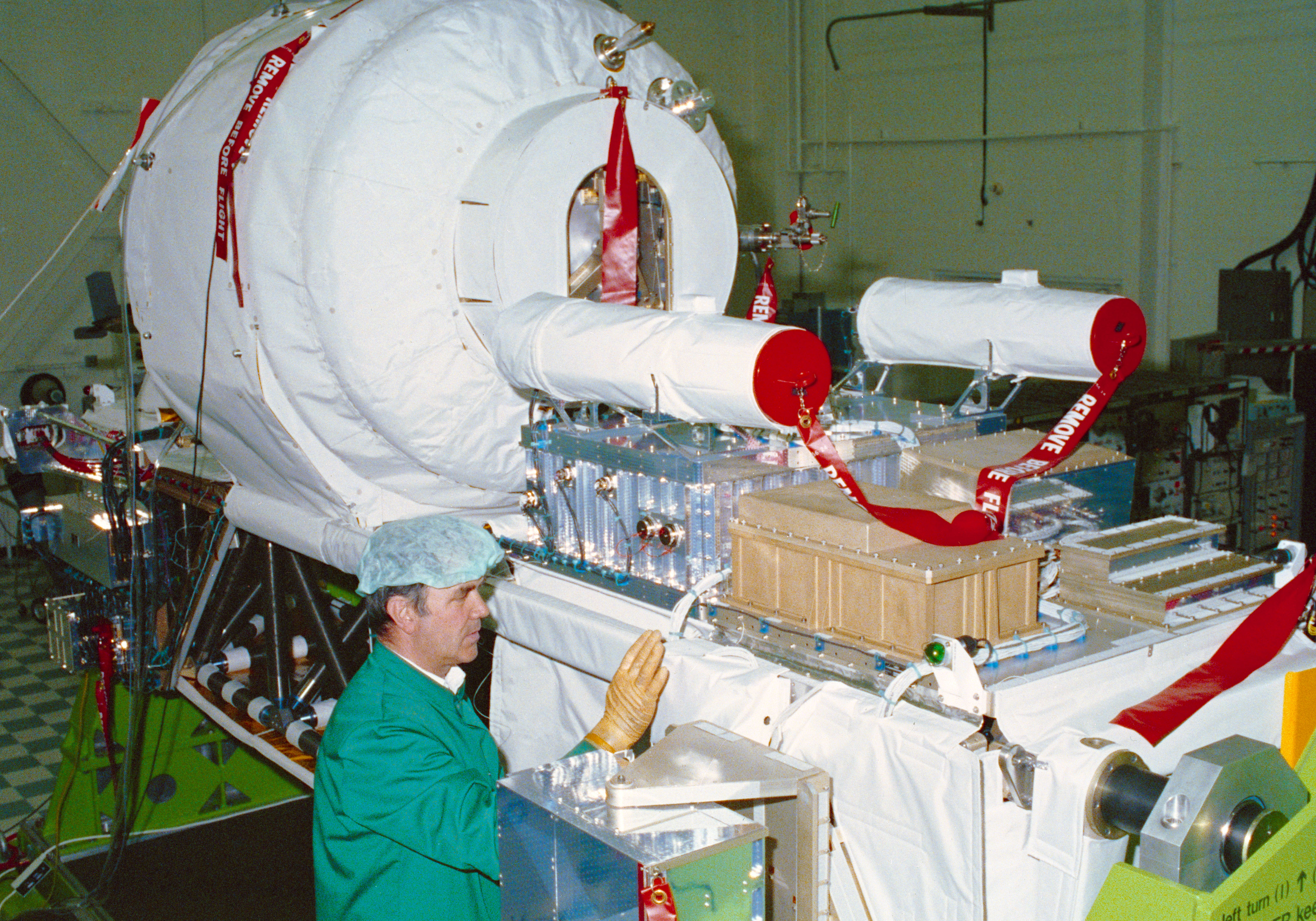 STS-39 Discovery, OV-103, IBSS SPAS II