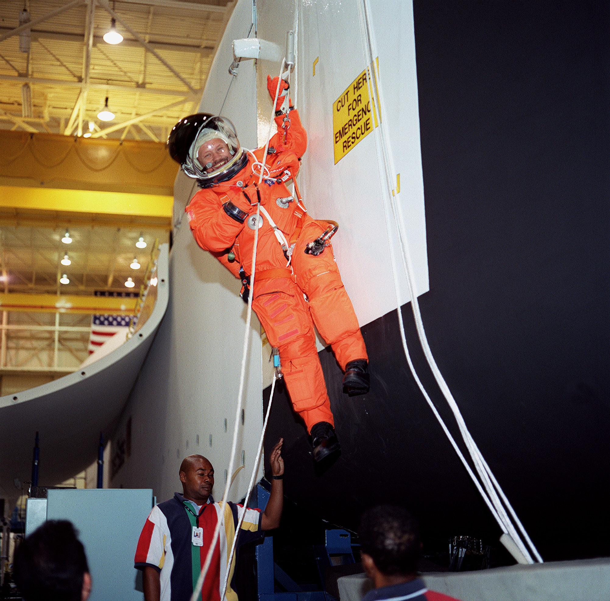 STS-101 crewmembers egress training in building 9N