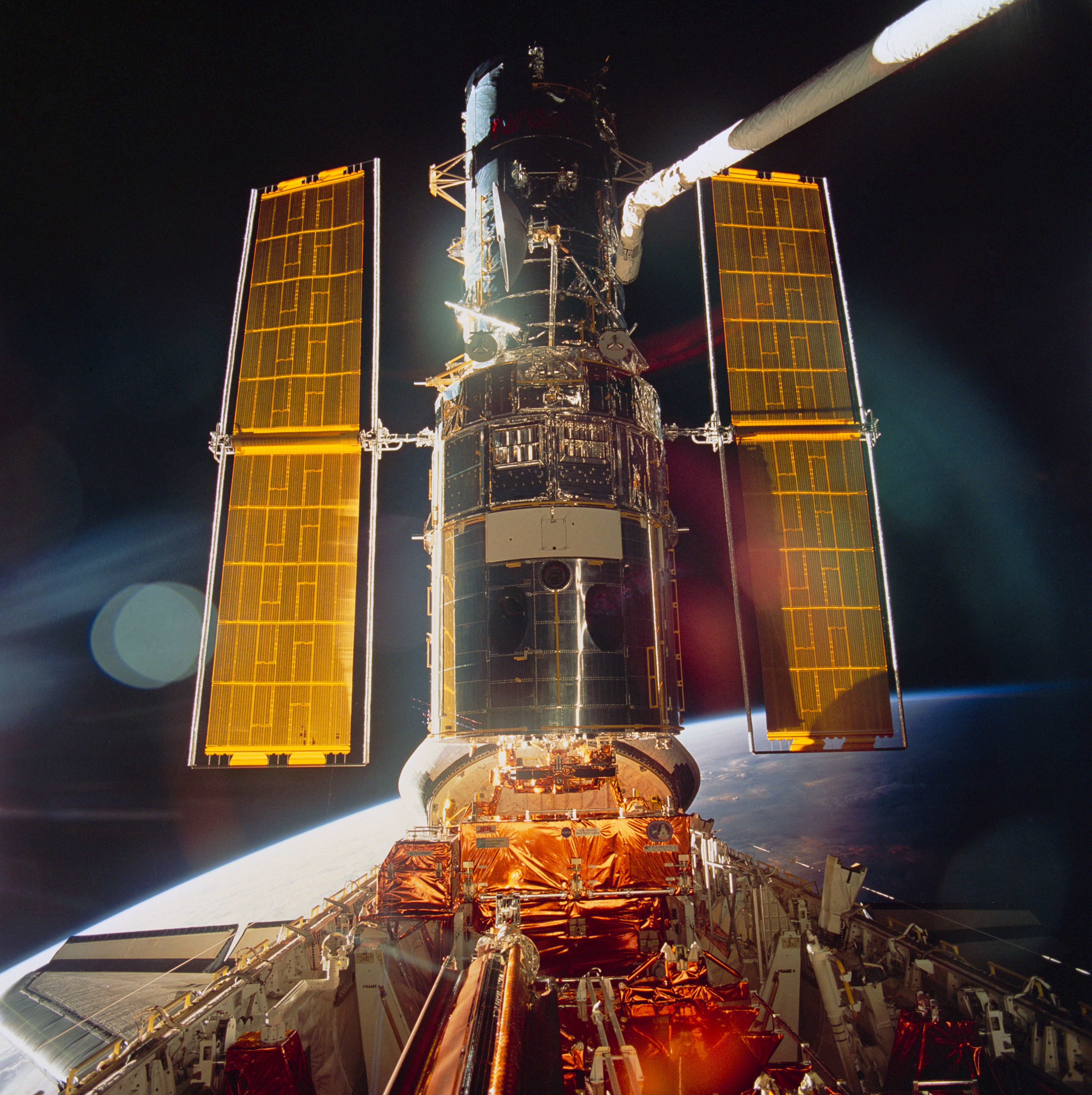 New set of solar arrays deployed on Hubble Space Telescope