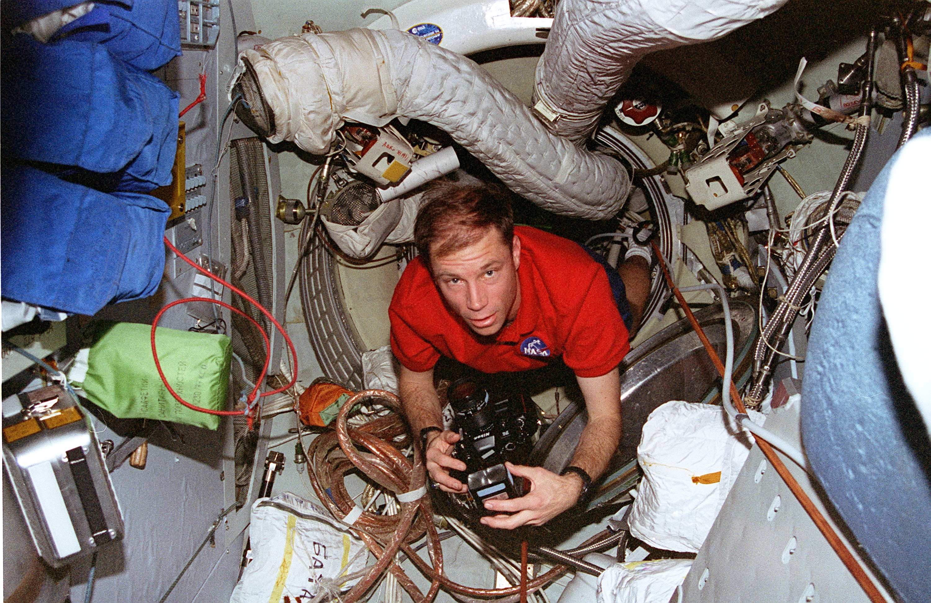 STS-76 crewmembers in Mir Space Station