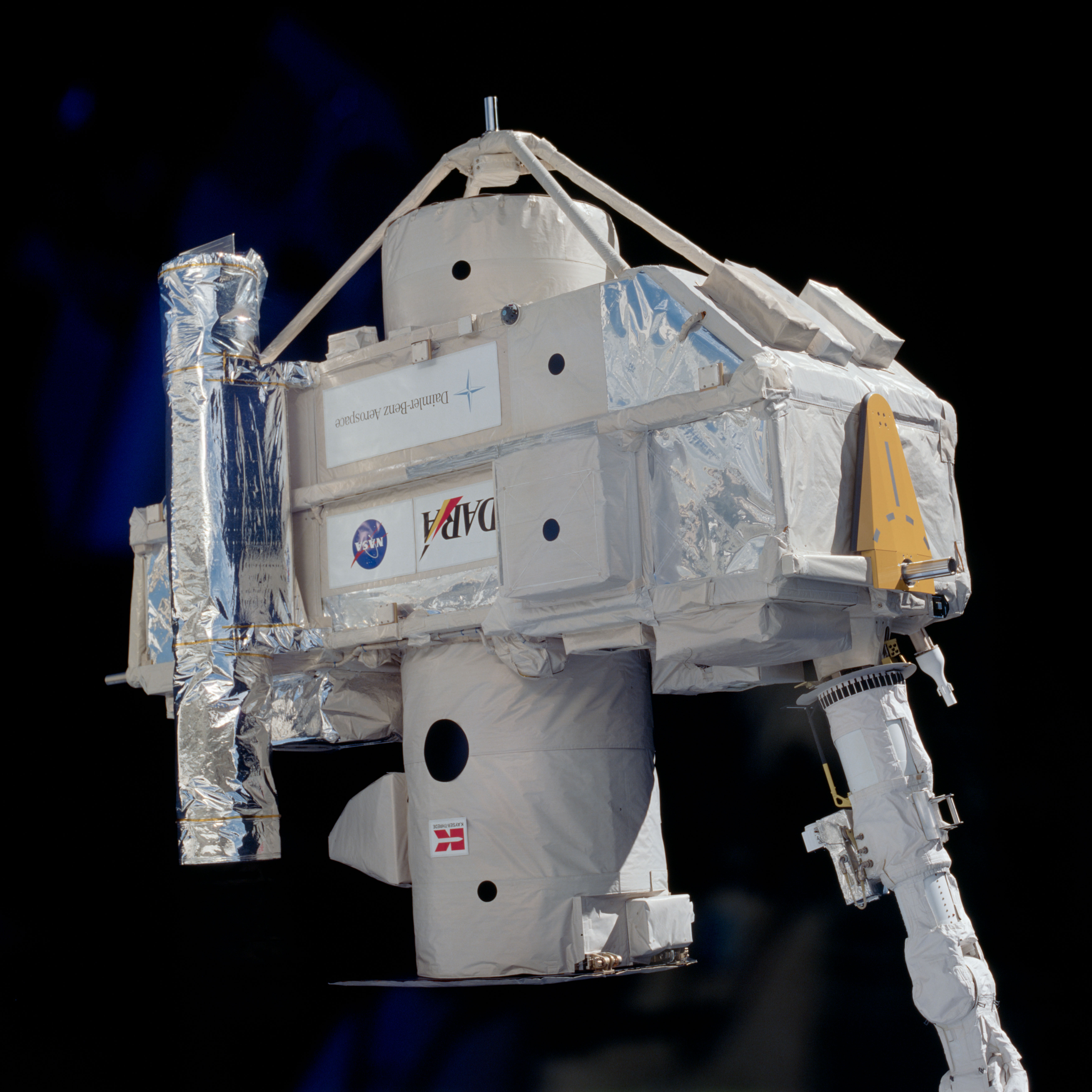 ORFEUS-SPAS, deployment on end of RMS arm