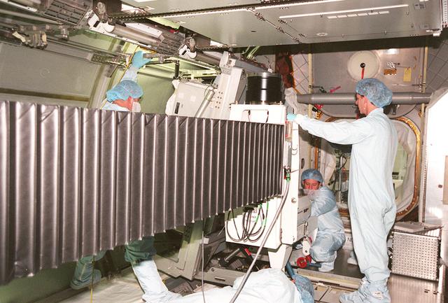 NASA image: KSC-00PP-1964