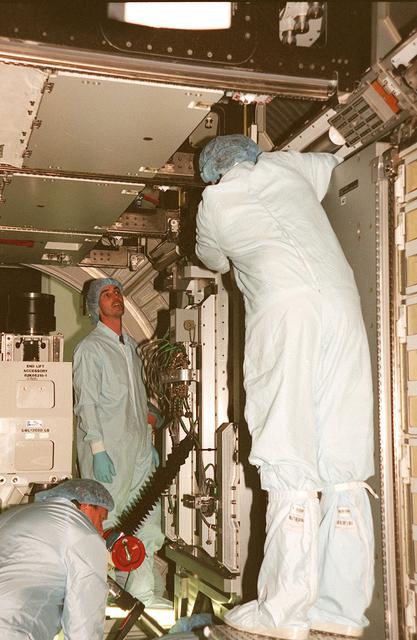 NASA image: KSC-00PP-1971