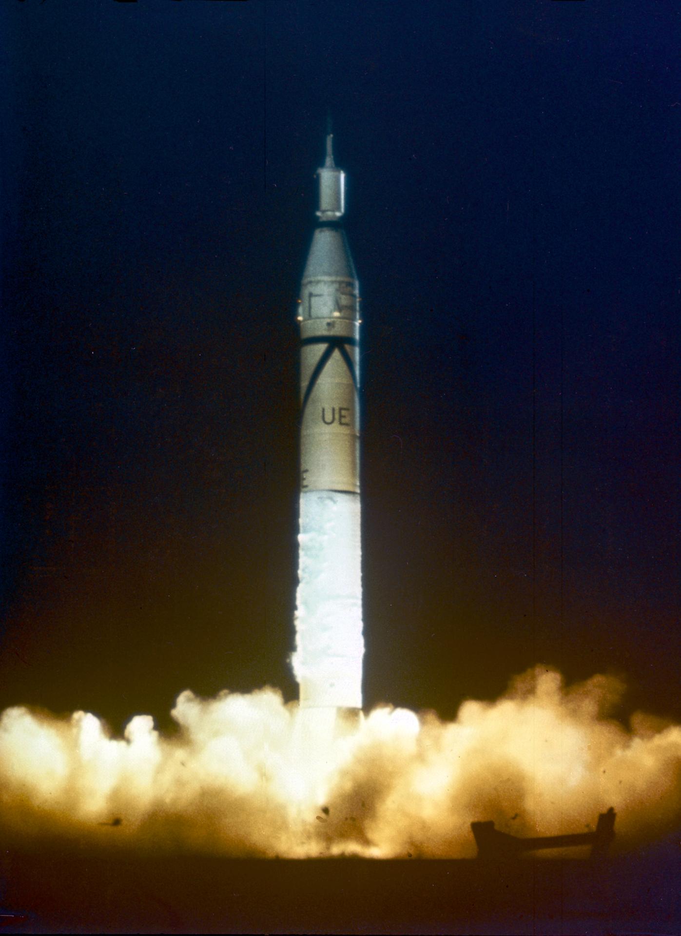 Launch of Explorer 1 at night