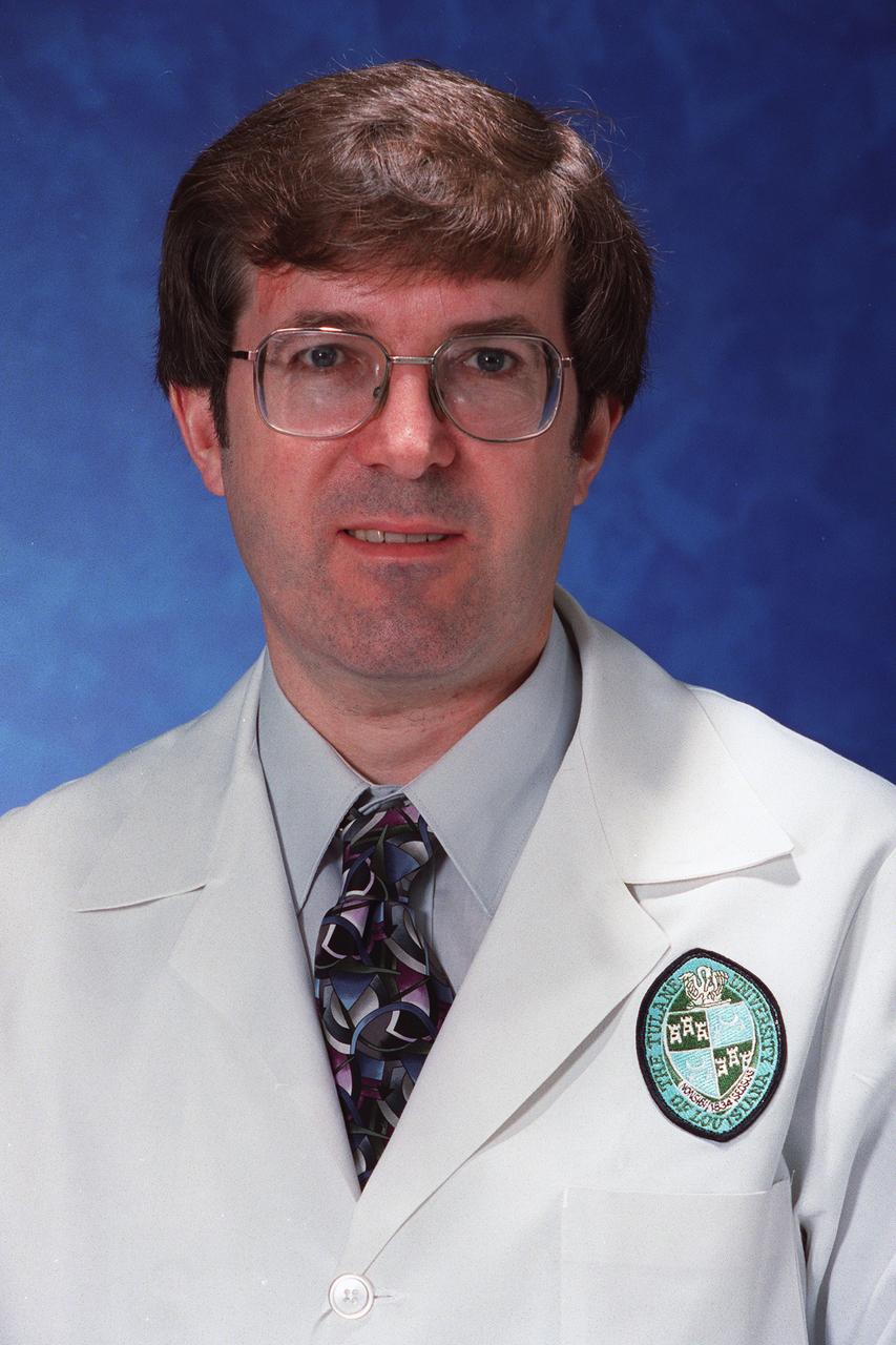 Dr. Timothy G. Hammond of the Department of Internal Medicine, Nephrology Section, Tulane University Medical Center, New Orleans, LA, is one of NASA's principal investigators conducting research with the NASA Bioreactor project directed by Johrnson Space Center. Hammond's investigations include Production of 1-25- diOH D3 by Renal Epithelial Cells in Simulated Microgravity Culture and Differentiation of Cultured Normal Human Renal Epithelial Cells in Microgravity. Photo credit: Tulane University.