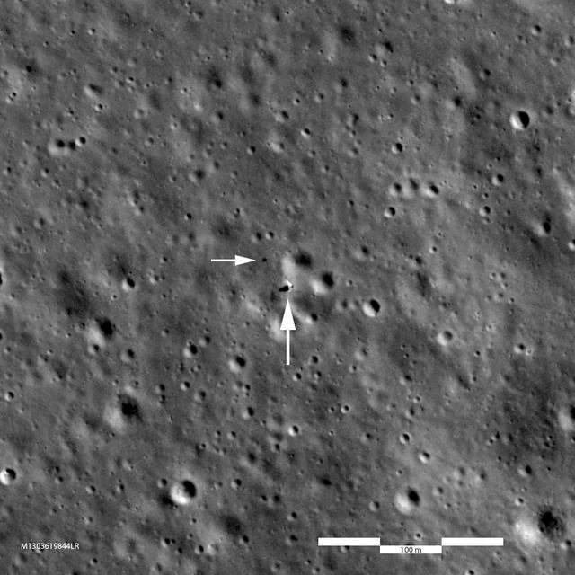 Chang'e 3 (left, M147290066LR) and Chang'e 4 (right, M1303619844LR) are very similar in size and instrumentation. The Chang'e 3 image looks a bit fuzzier because the landing site is at 44° north latitude where the LRO orbit is about twice as far from the Moon relative to the Chang'e 4 site at 45° south latitude (1.6 meter pixels enlarged to 0.85 meter pixels; 5.2 feet vs. 2.8 feet). Each panel is 463 meters (1520 feet) wide, large arrows indicate landers and small arrows indicate rovers.  Credits: NASA/Goddard/Arizona State University  More info: https://www.nasa.gov/feature/goddard/2019/chang-e-landers-a-closer-look