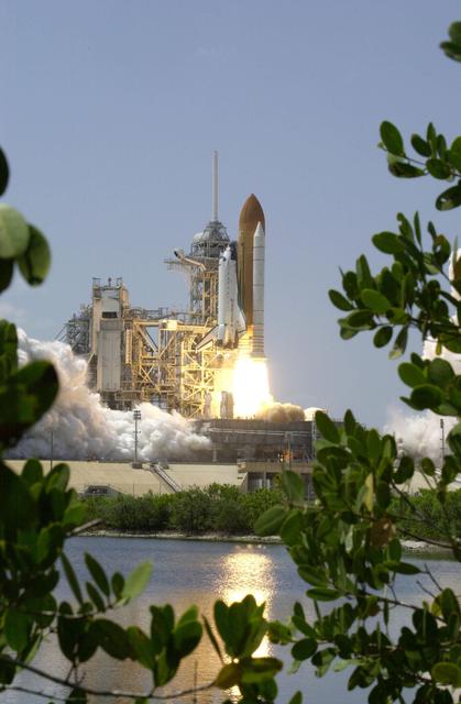 NASA image: KSC-01PADIG-202