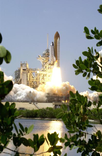 NASA image: KSC-01PADIG-203