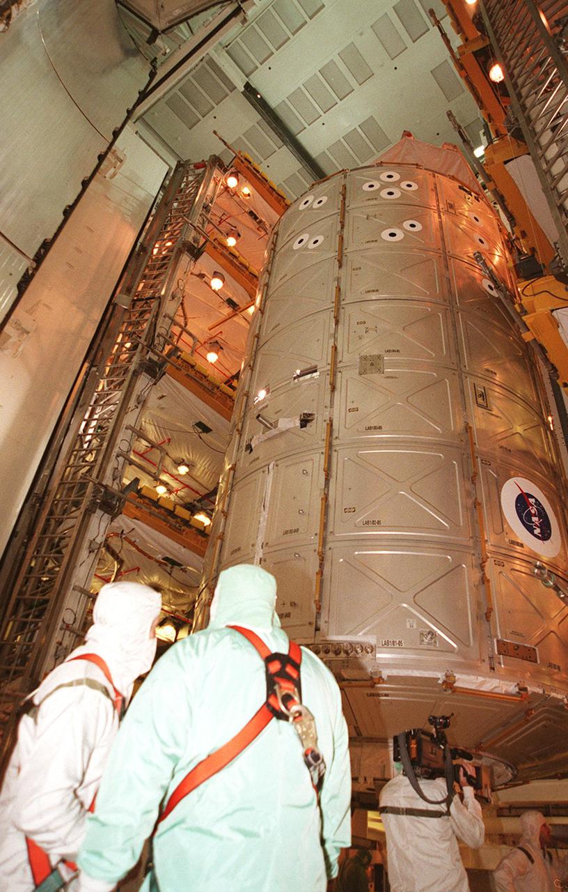 KENNEDY SPACE CENTER, FLA. -- The U.S. Lab Destiny is ready to move into the orbiter’s payload bay from the Payload Changeout Room. The PCR is the enclosed, environmentally controlled portion of the rotating service structure that supports payload delivery at the launch pad and vertical installation in the orbiter payload bay. Destiny, a key element in the construction of the International Space Station is designed for space science experiments and already has five system racks installed inside. STS-98 is the seventh construction flight to the ISS. Launch of STS-98 is scheduled for Jan. 19 at 2:11 a.m. EST