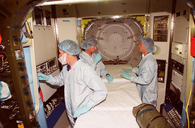 NASA image: KSC-01PP-0870