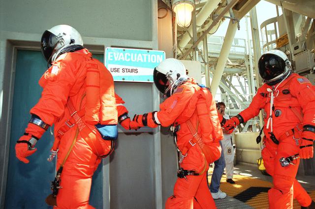 NASA image: ksc-01pp-1217