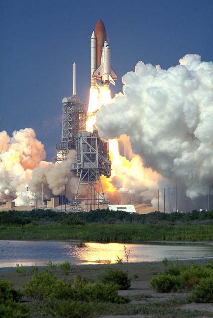 NASA image: ksc-01pp-1468