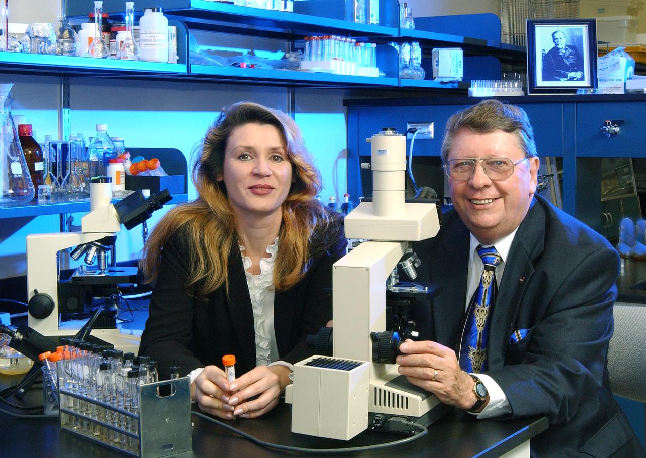 Microbiologist Dr. Elena V. Pikuta, and Astrobiologist Richard Hoover culture extremophiles, microorganisms that can live in extreme environments, in the astrobiology laboratory at the National Space Science and Technology Center (NSSTC) in Huntsville, Alabama. The scientists recently discovered a new species of extremophiles, Spirochaeta Americana. The species was found in Northern California's Mono Lake, an alkaline, briny oxygen-limited lake in a closed volcanic crater that Hoover believes may offer new clues to help identify sites to research for potential life on Mars. Hoover is an astrobiologist at NASA's Marshall Space Flight Center (MSFC), and Pikuta is a microbiologist with the Center for Space Plasma and Aeronomy Research Laboratory at the University of Alabama in Huntsville. The NSSTC is a partnership with MSFC, Alabama universities, industry, research institutes, and federal agencies.